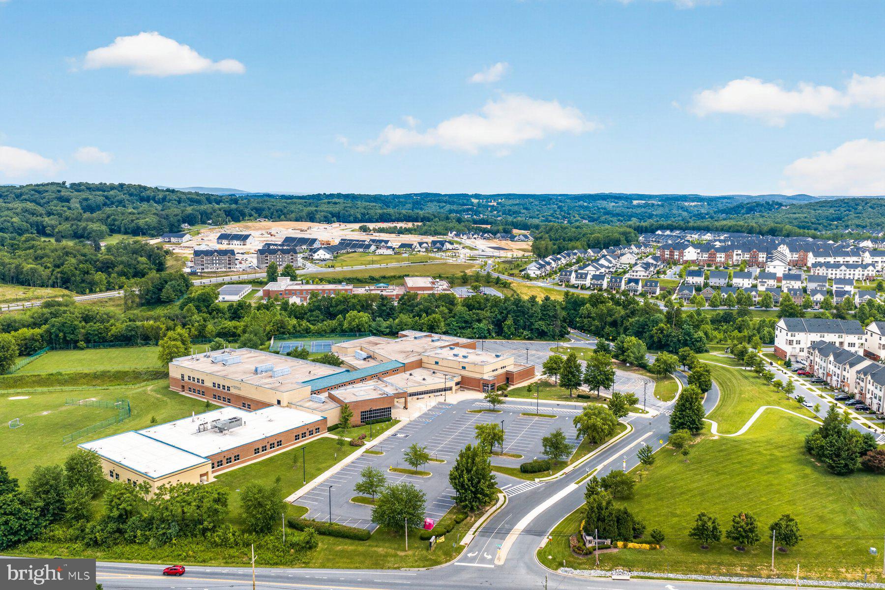OAKDALE VILLAGE - Residential