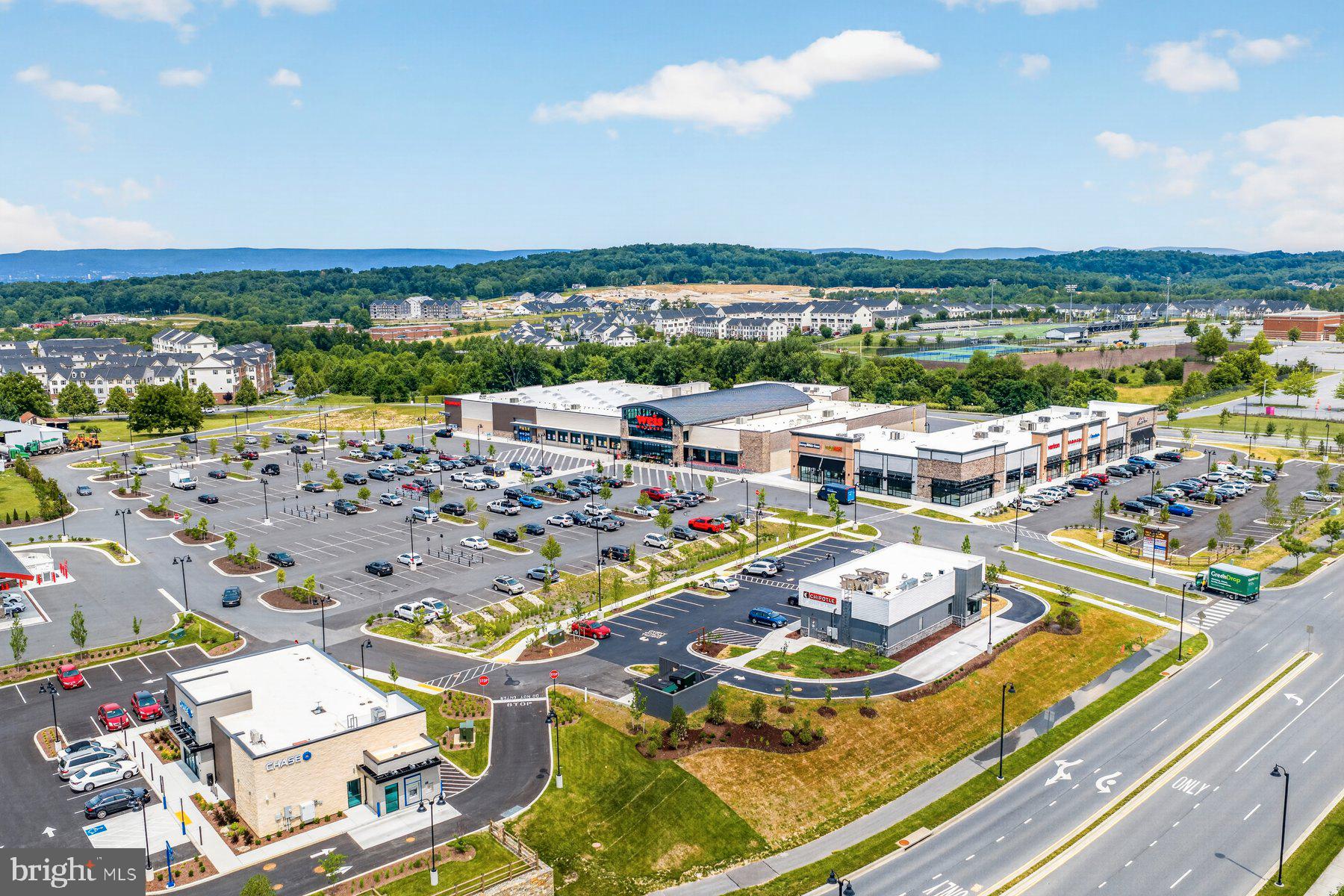 OAKDALE VILLAGE - Residential