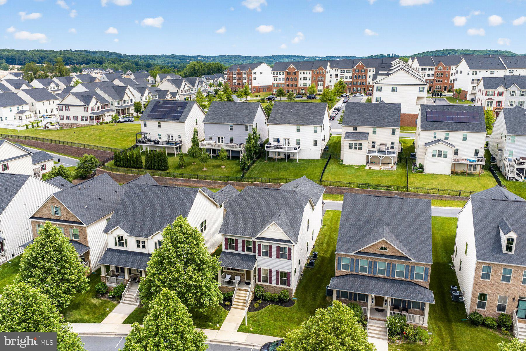 OAKDALE VILLAGE - Residential