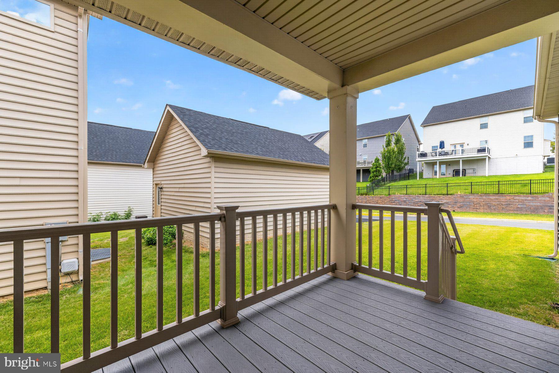 OAKDALE VILLAGE - Residential