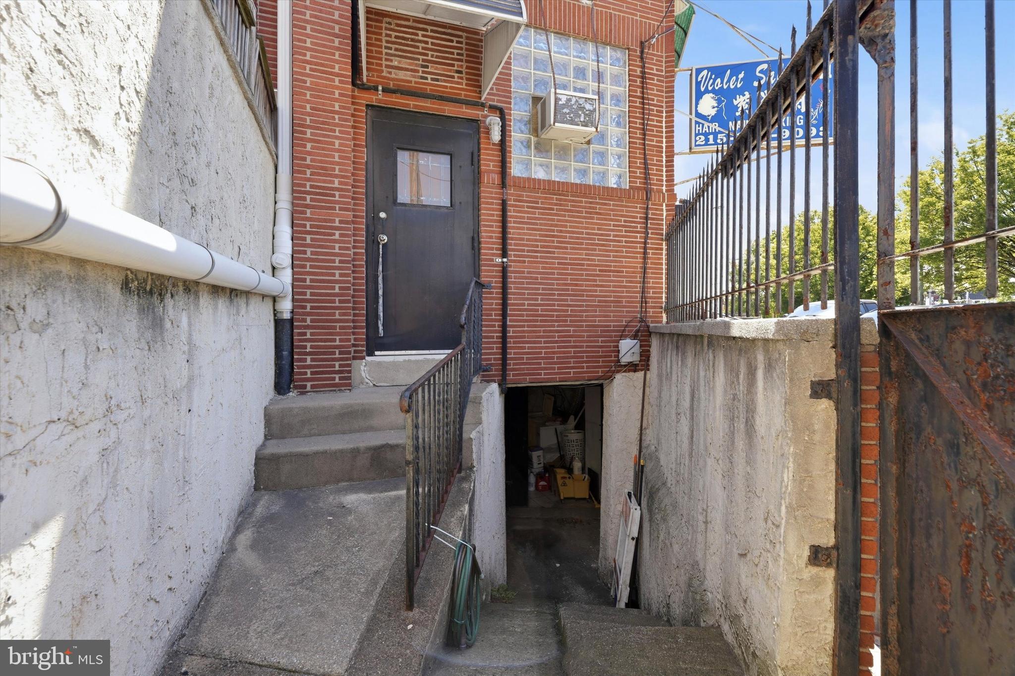 PASSYUNK SQUARE - Residential Income