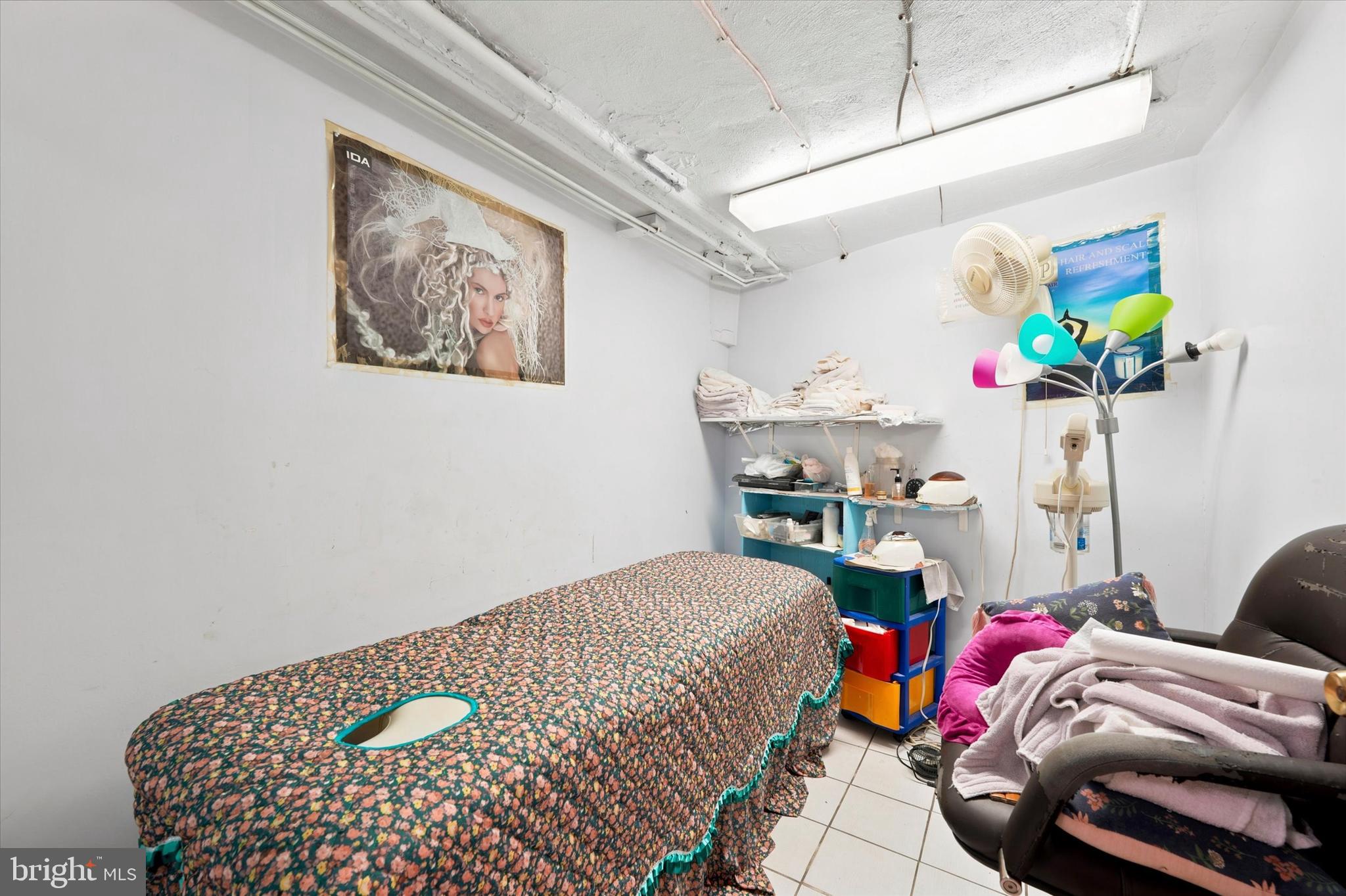 PASSYUNK SQUARE - Residential Income
