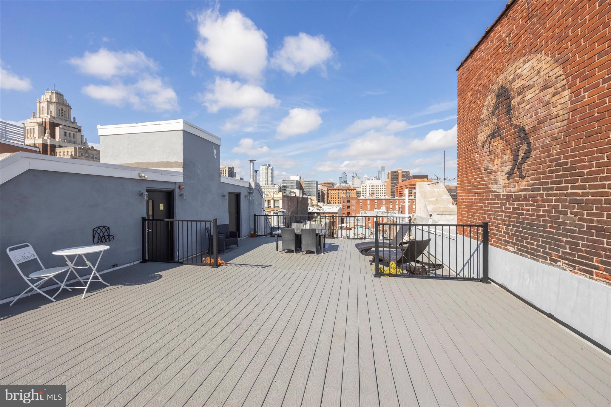 OLD CITY - Residential