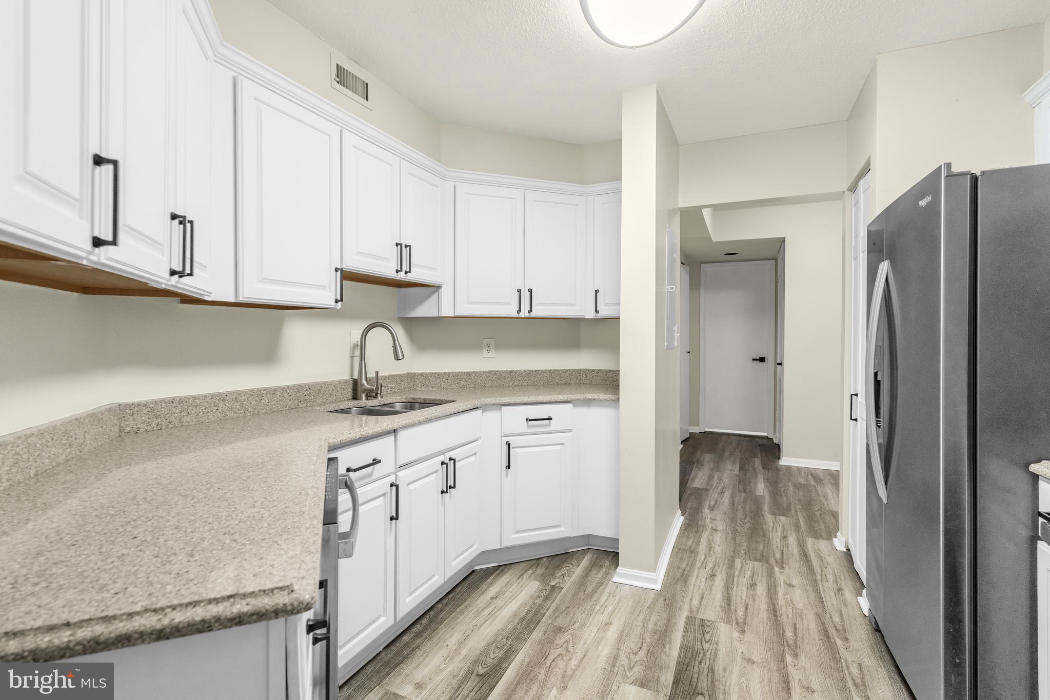 ASTORIA - Residential
