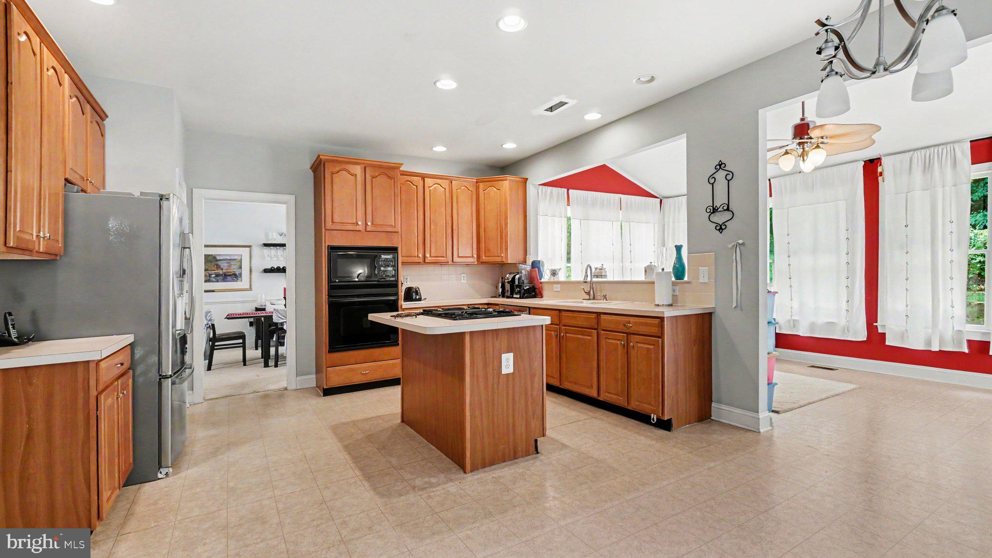 VALLEY FORGE WOODS - Residential