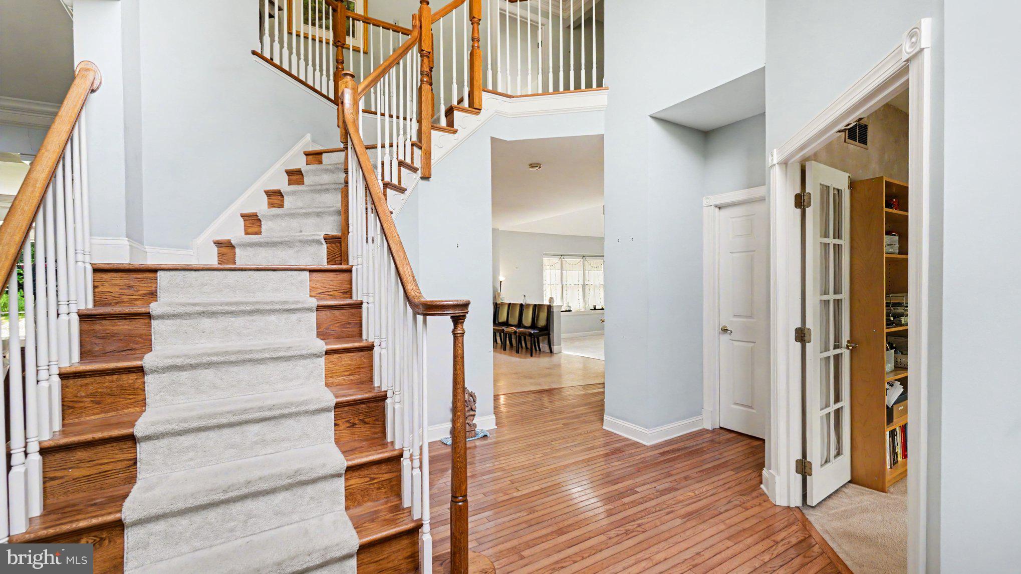 VALLEY FORGE WOODS - Residential