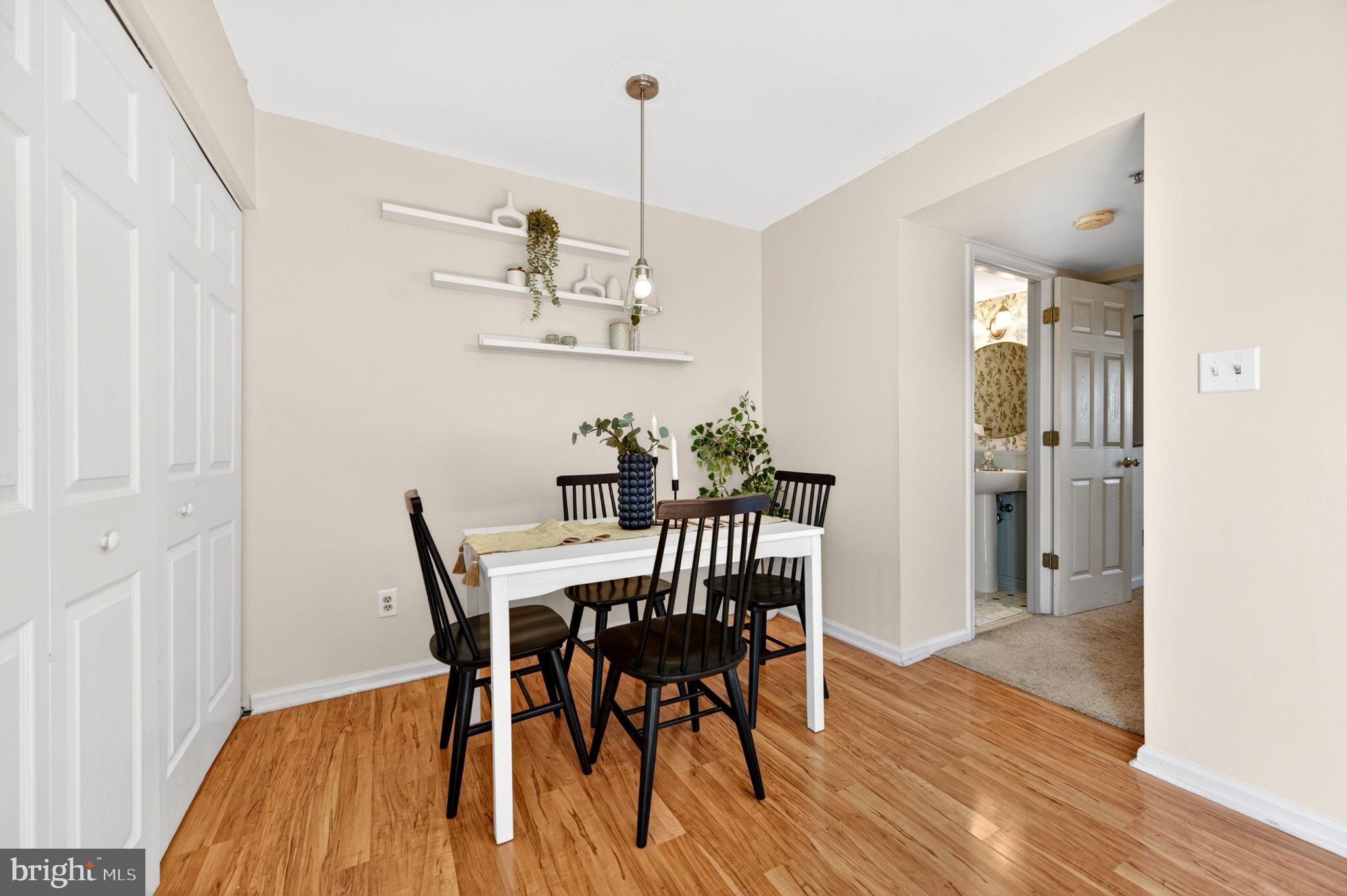 CHESAPEAKE LANDING - Residential