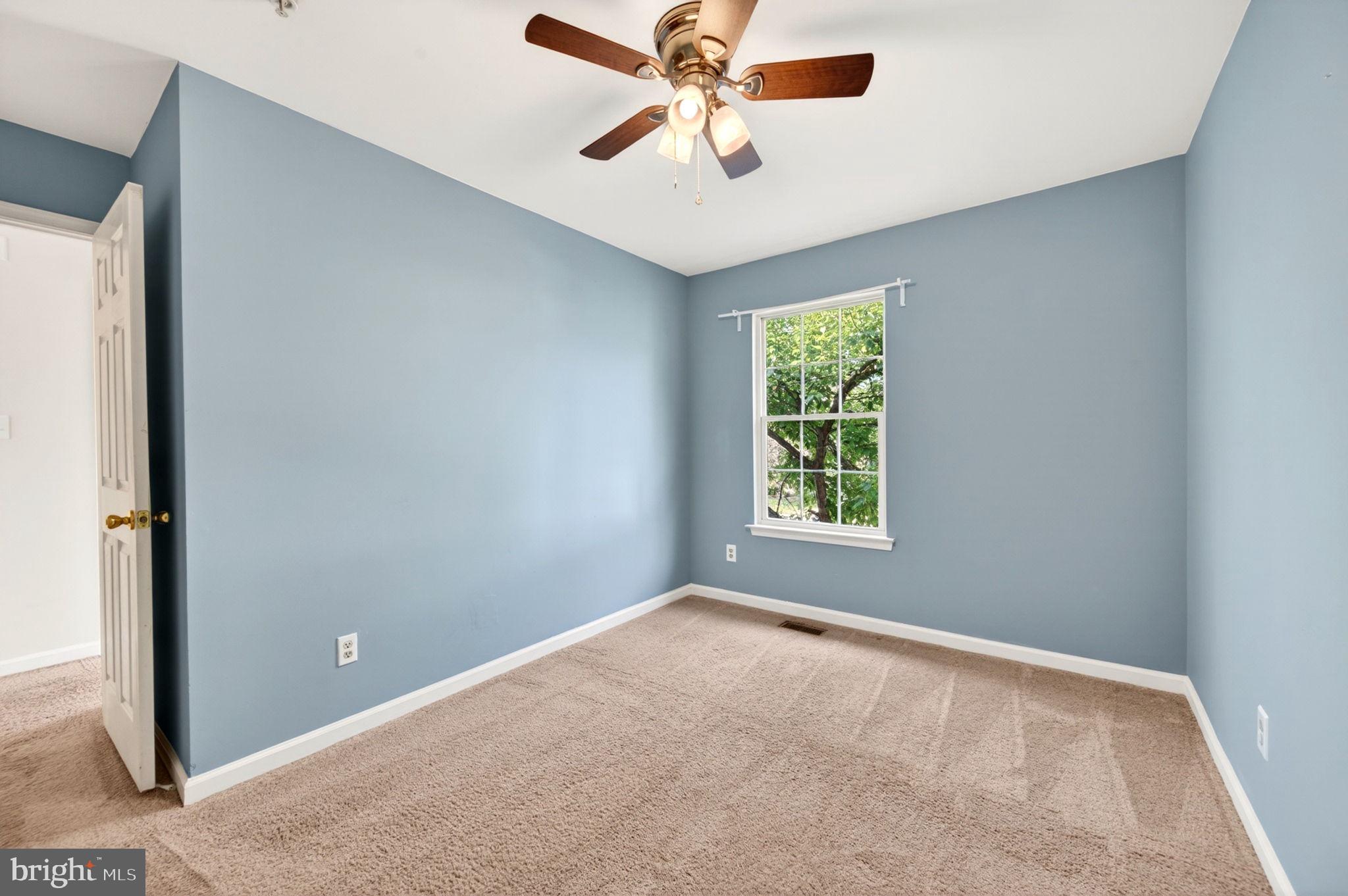 CHESAPEAKE LANDING - Residential