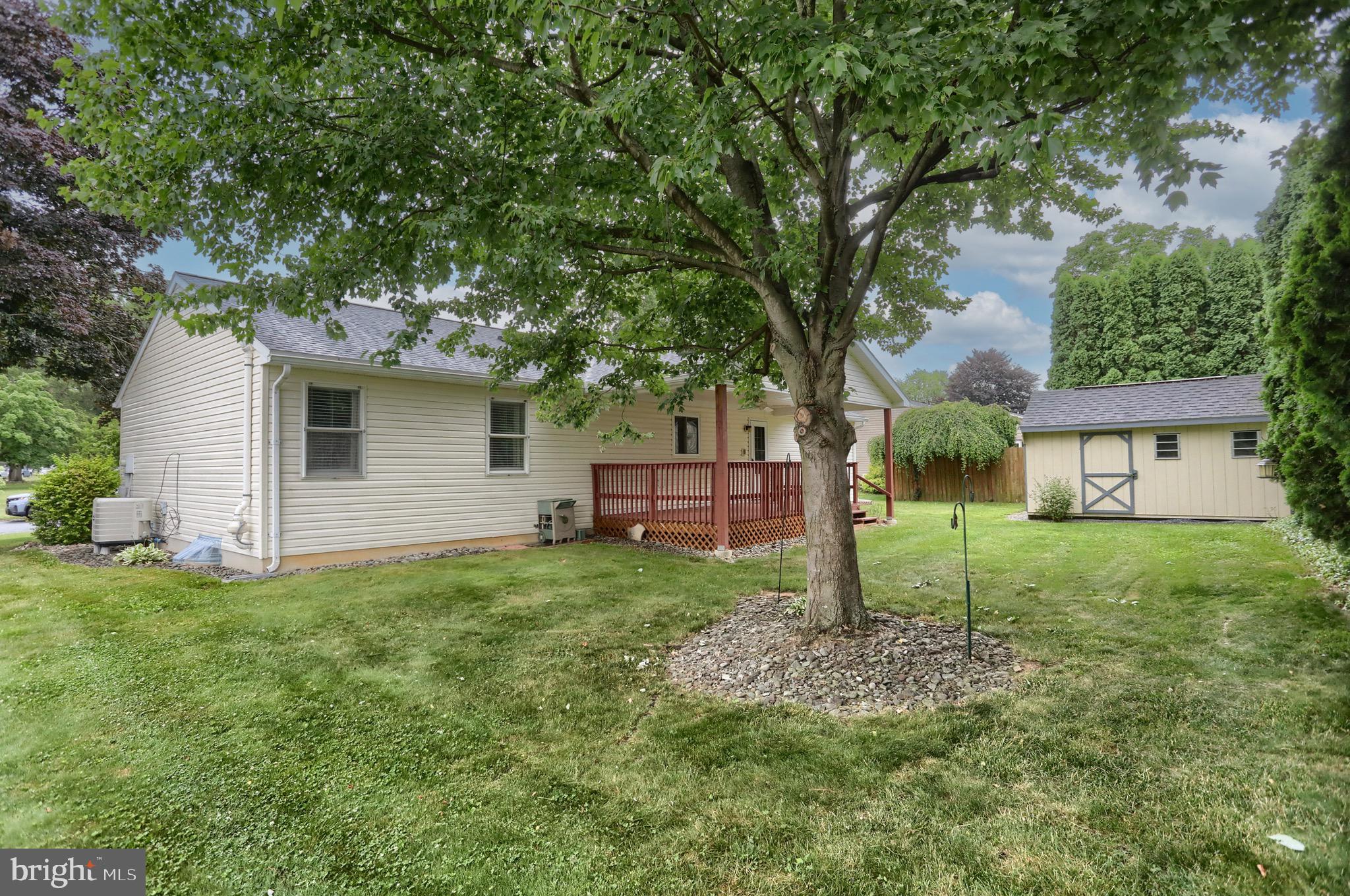 HENRY HOUCK LANE AREA - Residential
