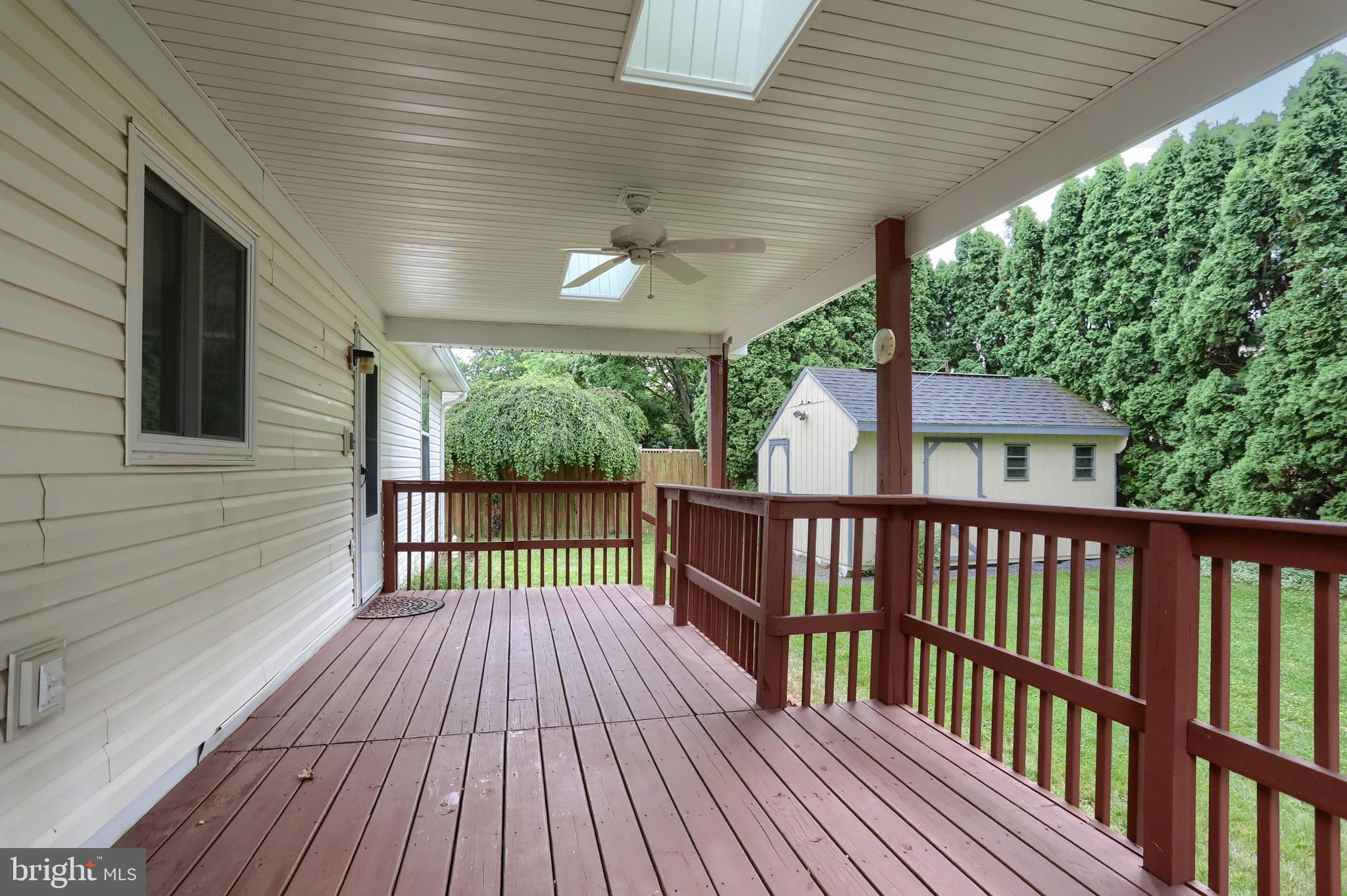 HENRY HOUCK LANE AREA - Residential
