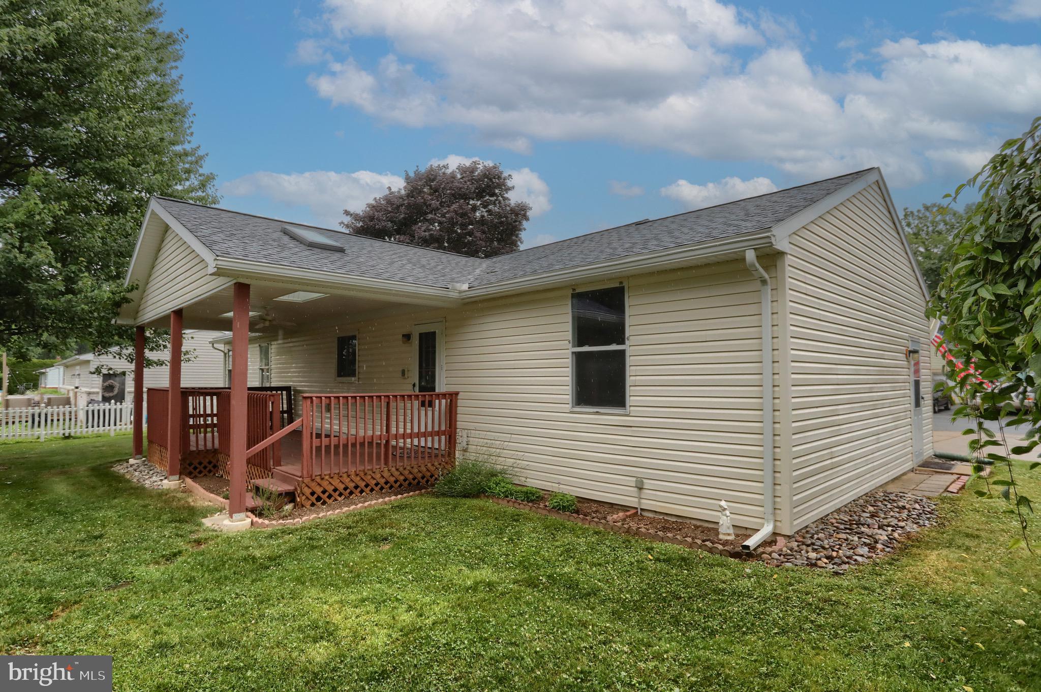 HENRY HOUCK LANE AREA - Residential