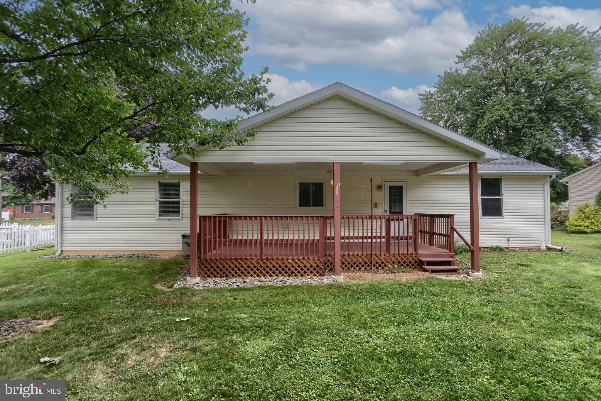 HENRY HOUCK LANE AREA - Residential
