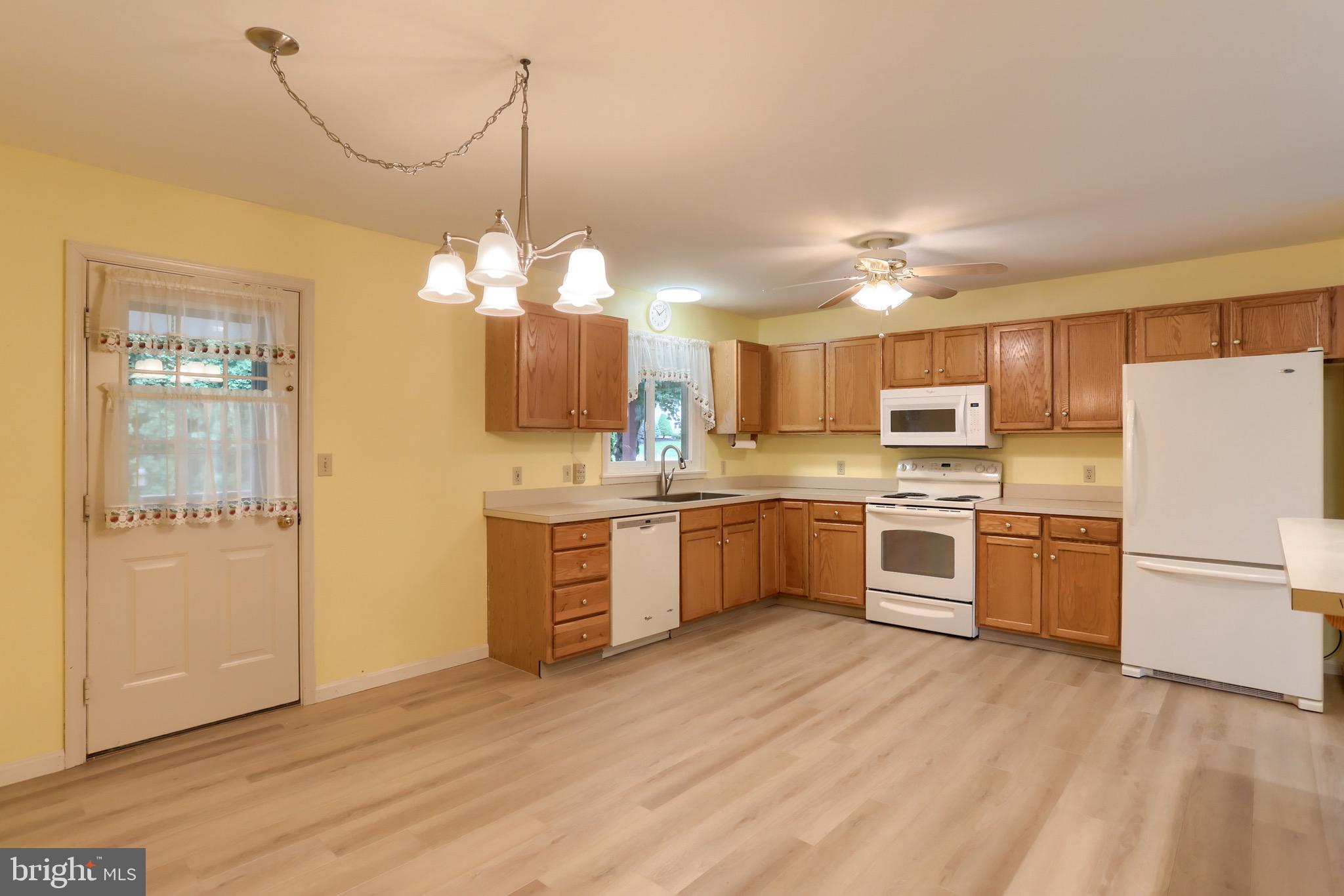 HENRY HOUCK LANE AREA - Residential