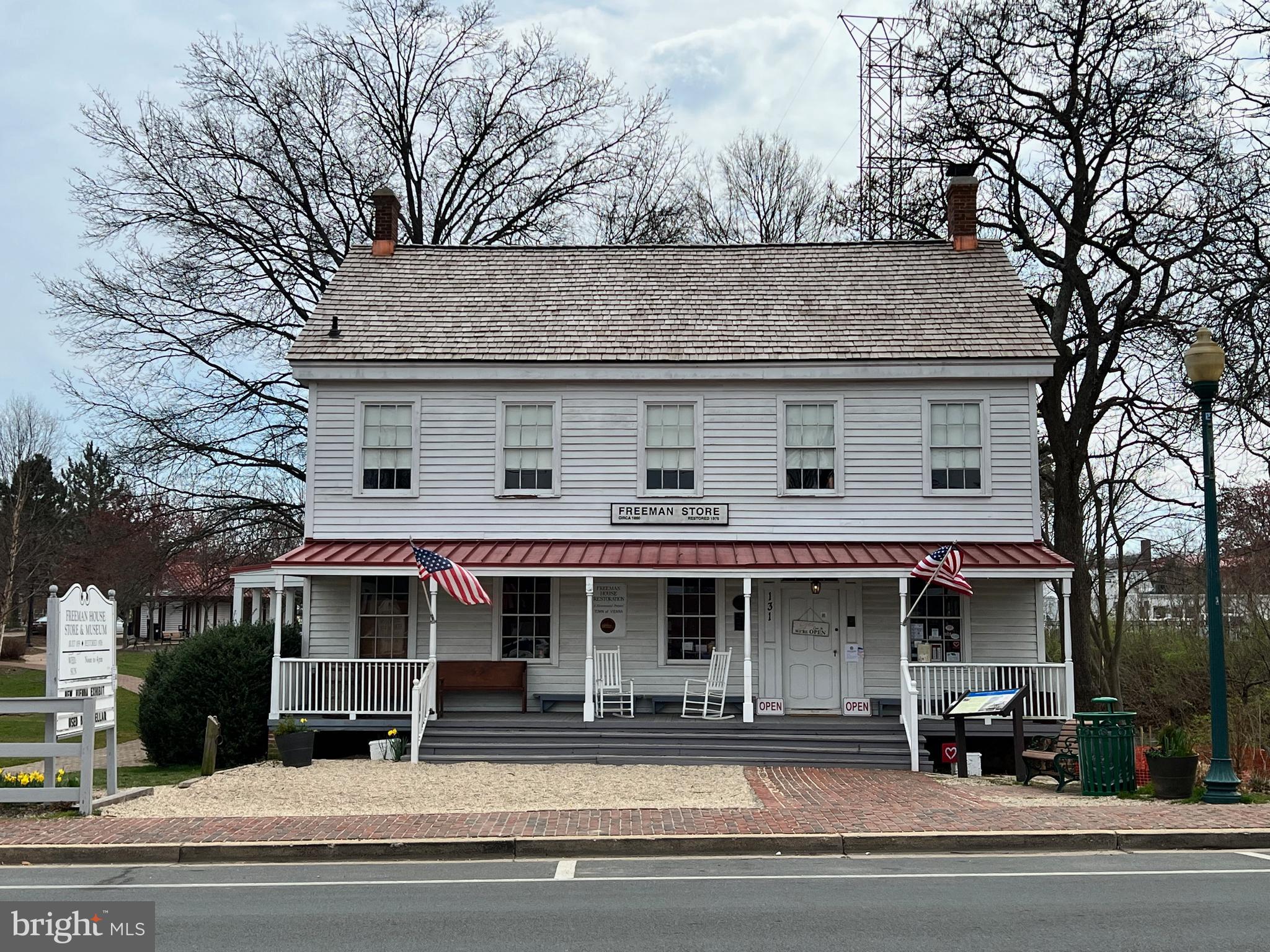 WESTWOOD MANOR - Residential