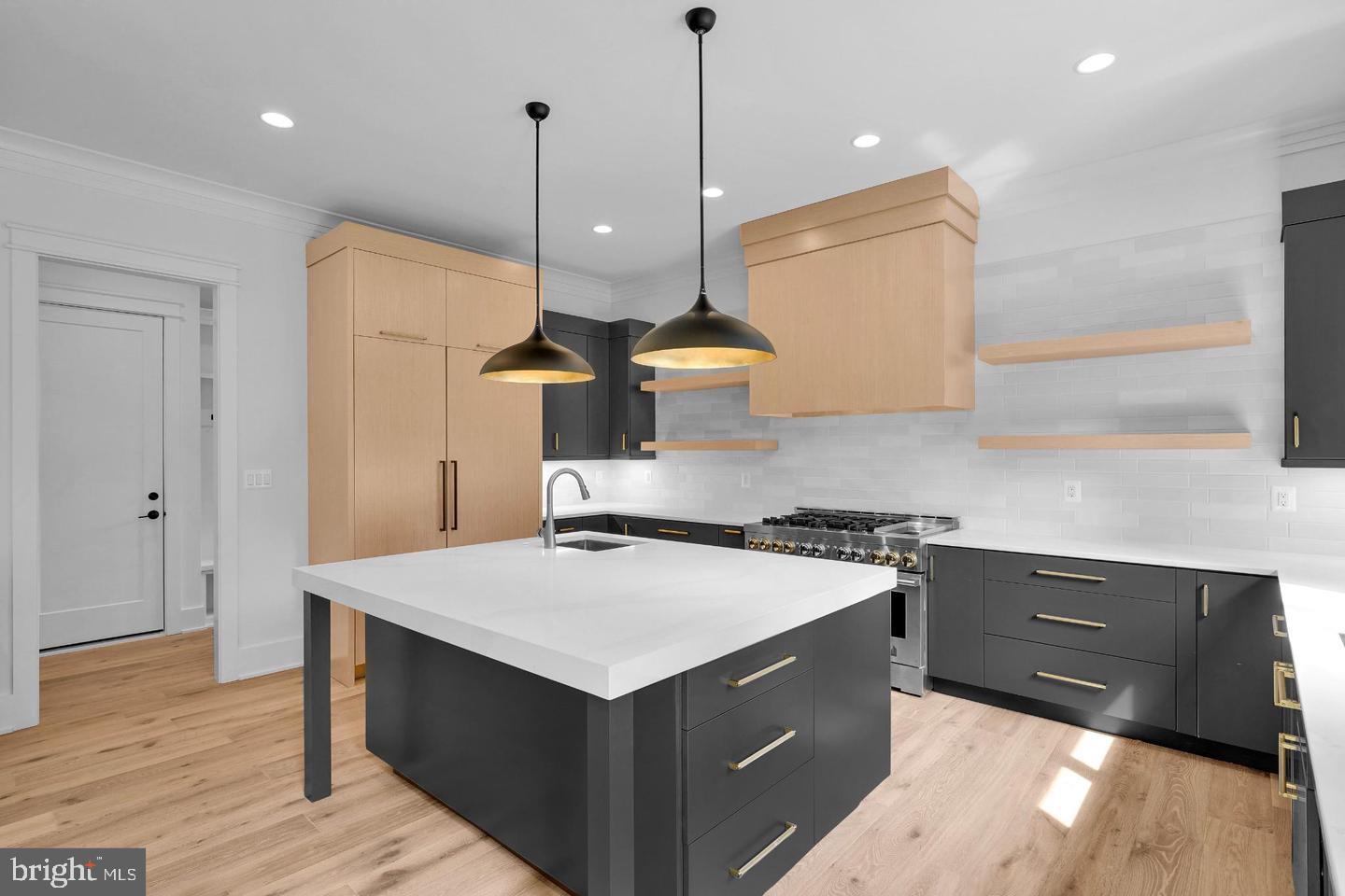 WESTWOOD MANOR - Residential