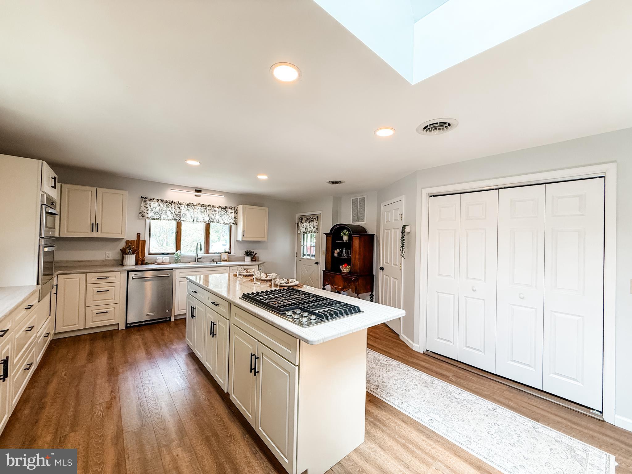 DRESSMANS - Residential