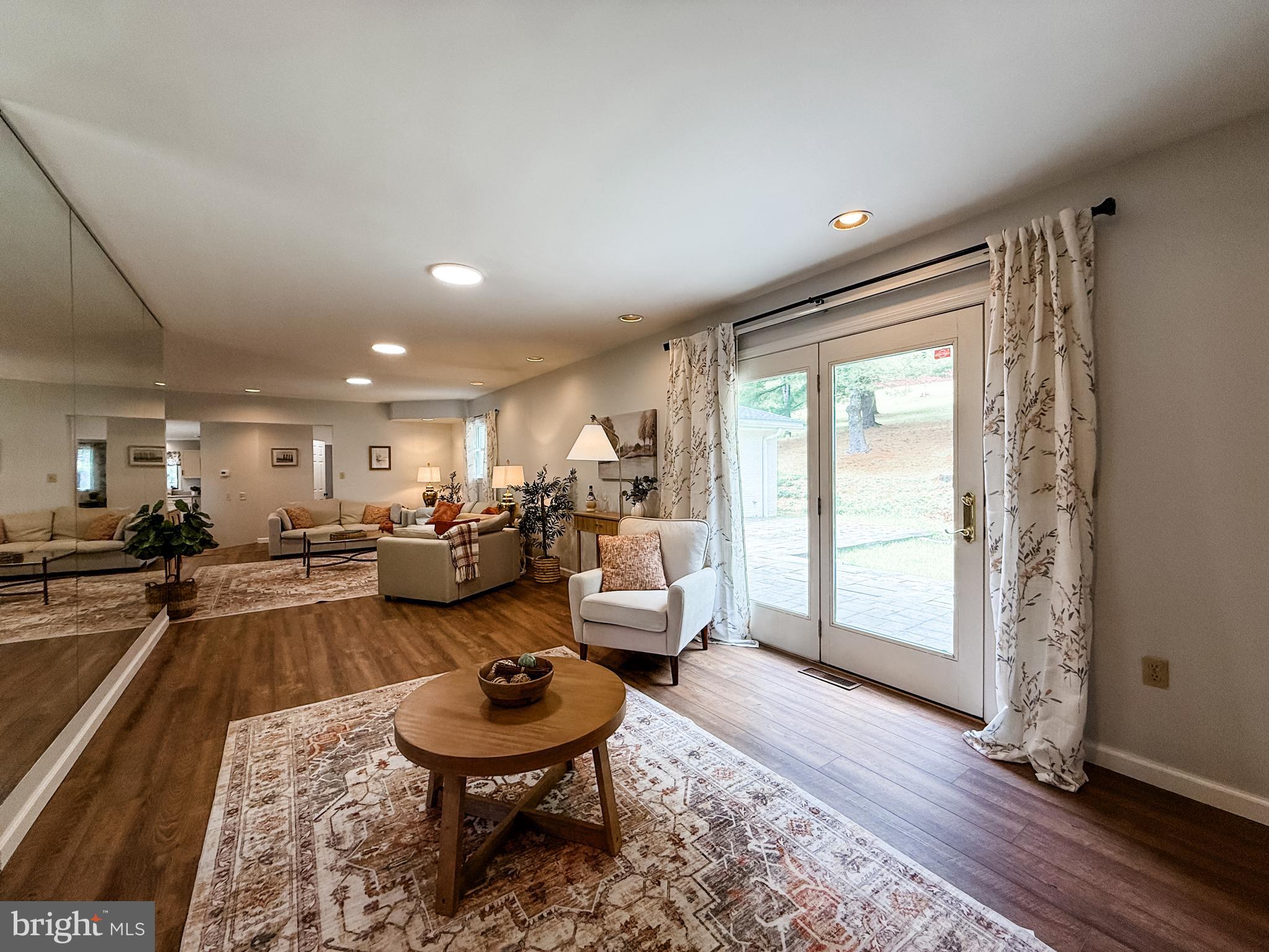 DRESSMANS - Residential