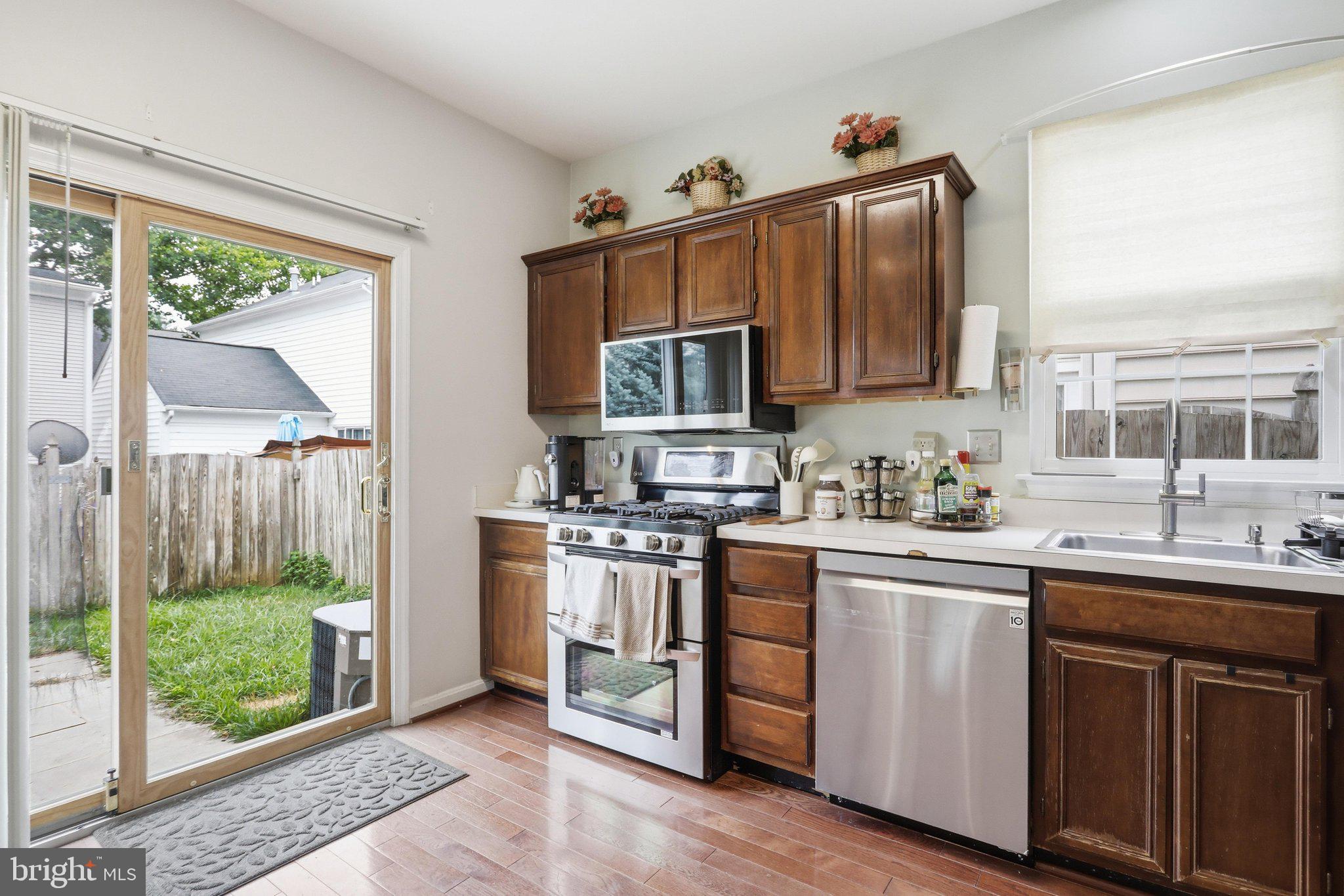 MEADOWGATE - Residential