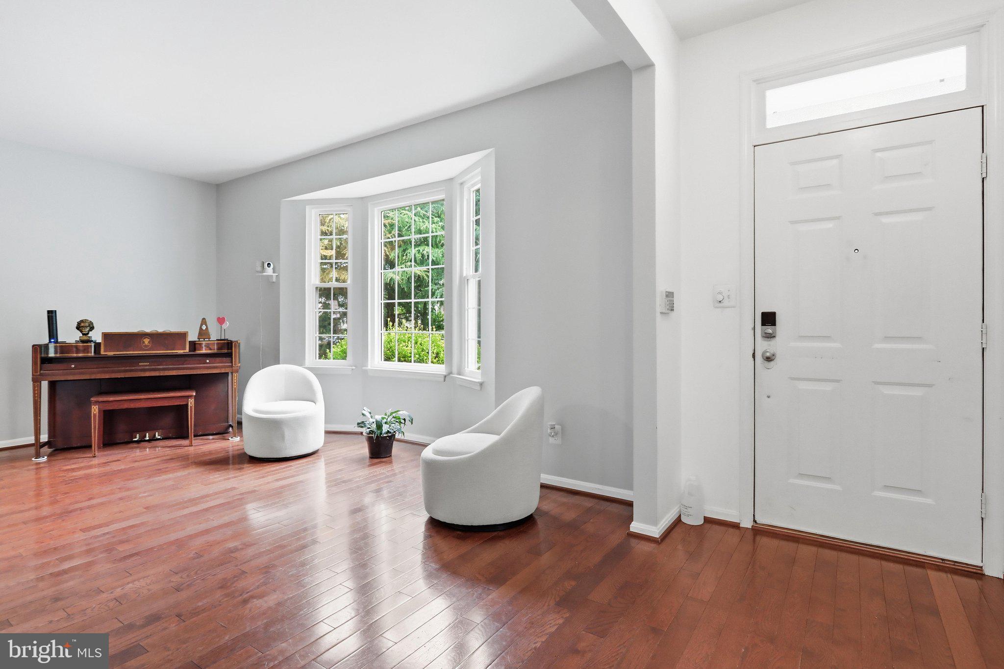 MEADOWGATE - Residential