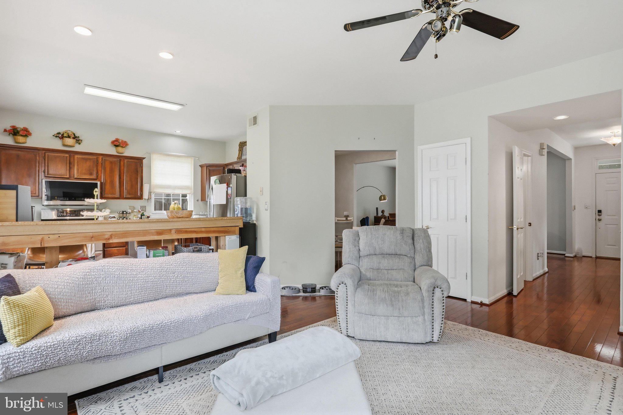 MEADOWGATE - Residential
