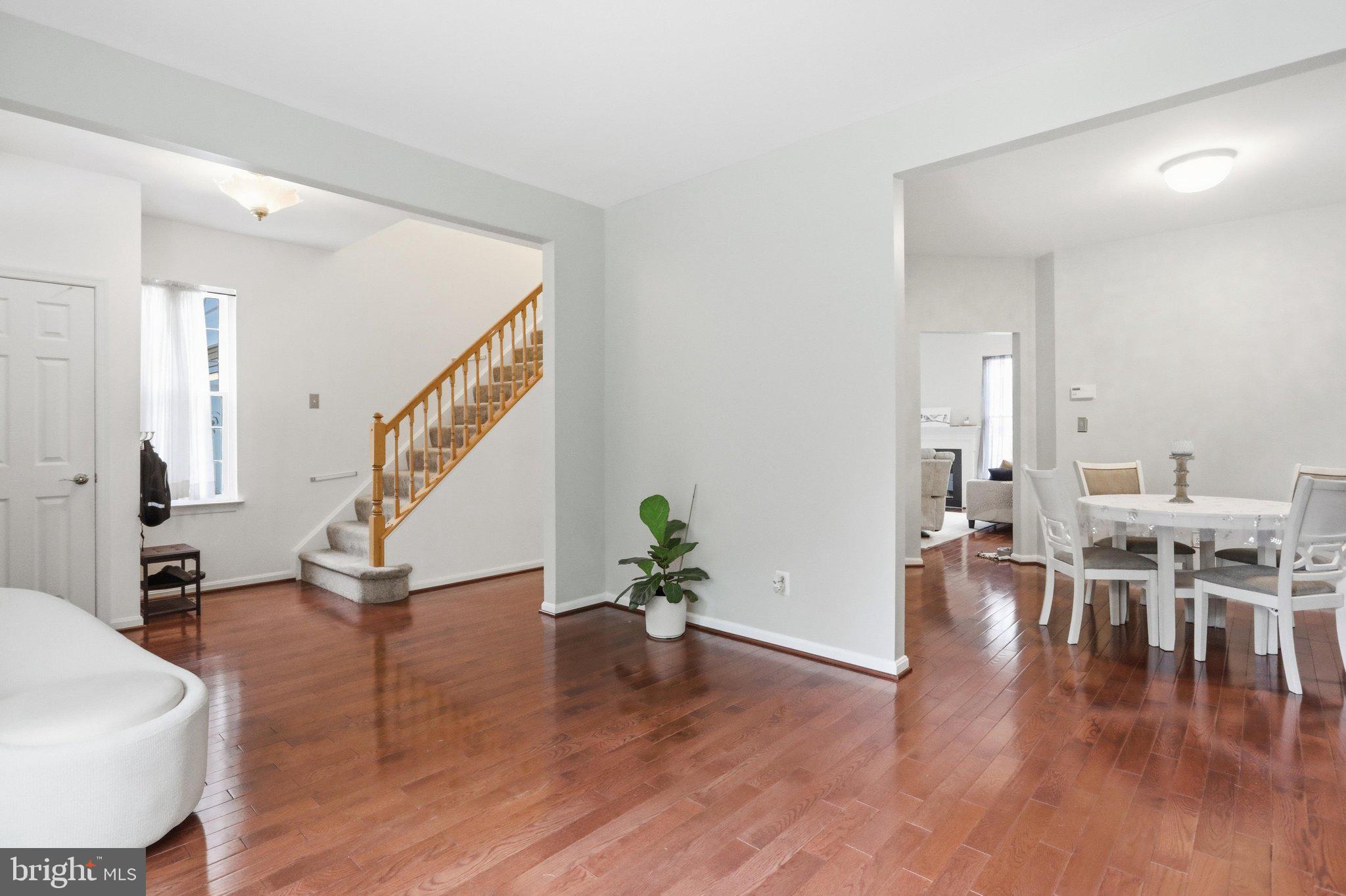MEADOWGATE - Residential