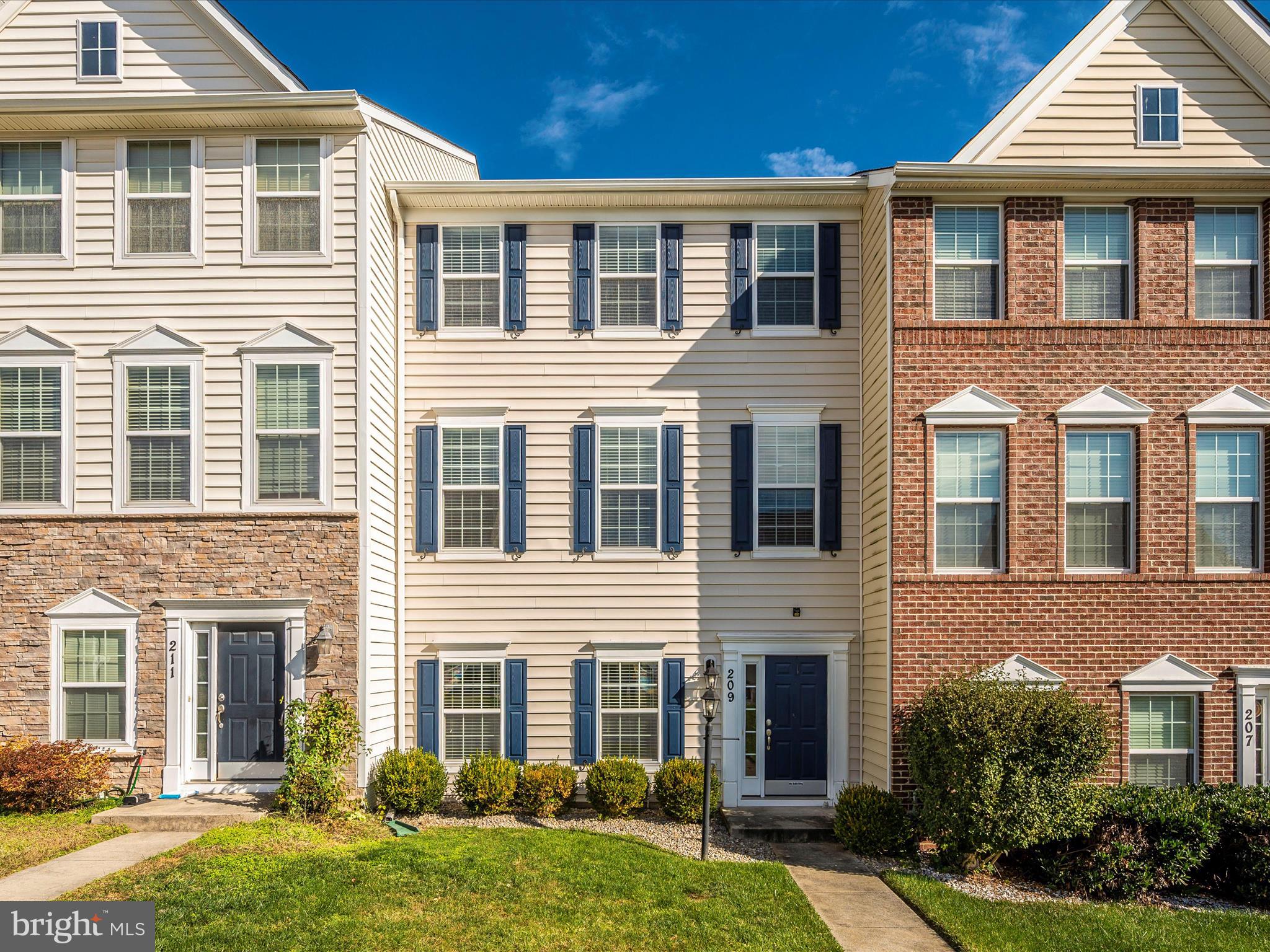 *Seller has a home warranty that will convey* Welcome to this fabulous 3 levels above grade, 4 Bedroom, 3 full bathroom, 1 half bath, 2 car garage in the charming town of New Market. The first level offers a lower-level bedroom, full bathroom, and access to the two-car garage. Upstairs is a spacious family room, double sided fireplace, gourmet kitchen with granite counters, breakfast bar, access to the deck, and powder room. Upstairs there are 3 well-appointed bedrooms, including the owner's suite and adjoining garden bath. Also, on this level is a hall bathroom and laundry. All of this and minutes to 70, Hawkins Farm Stand, Food Lion, CVS, Asian Bistro, Morgan's American Grill, King's Pasquales, gas stations and more. Strolling distance to historic New Market home to antique shops, Vintage Restaurant, Prospect Pantry offering breakfast/lunch/dinner/coffee/mimosas/wine/beer/music, Ory's Custom Florals, The Derby, and just down the road from Lake Linganore and Pour Decisions which offers some of the best live music and wings in Frederick County. Downtown Frederick is also just a short drive away. Look no further; you are home!