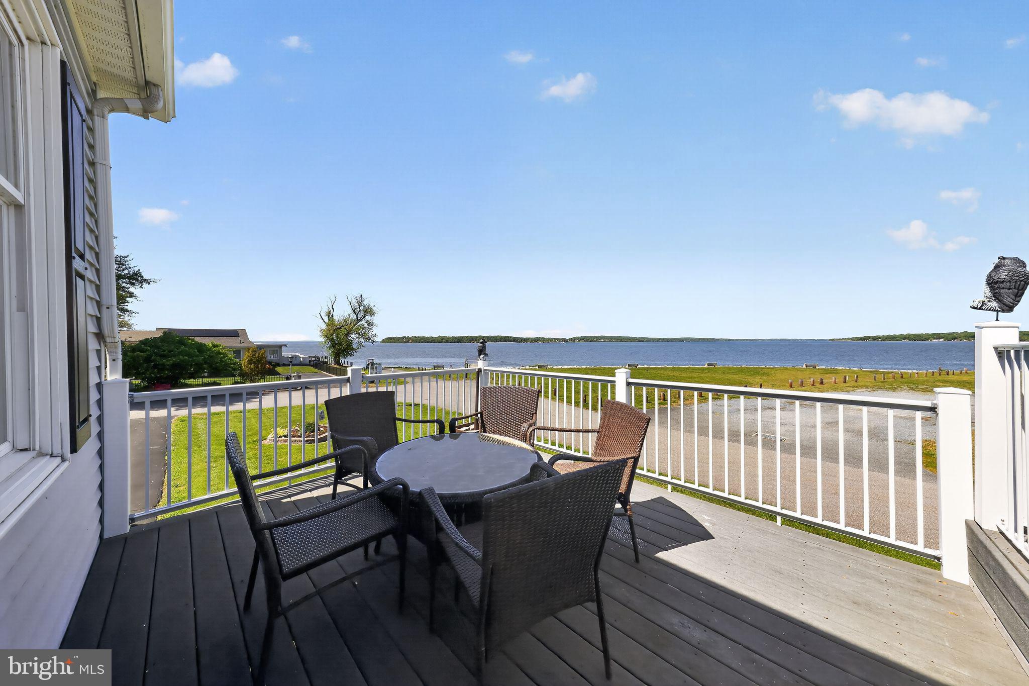 WEST VIEW SHORES - Residential