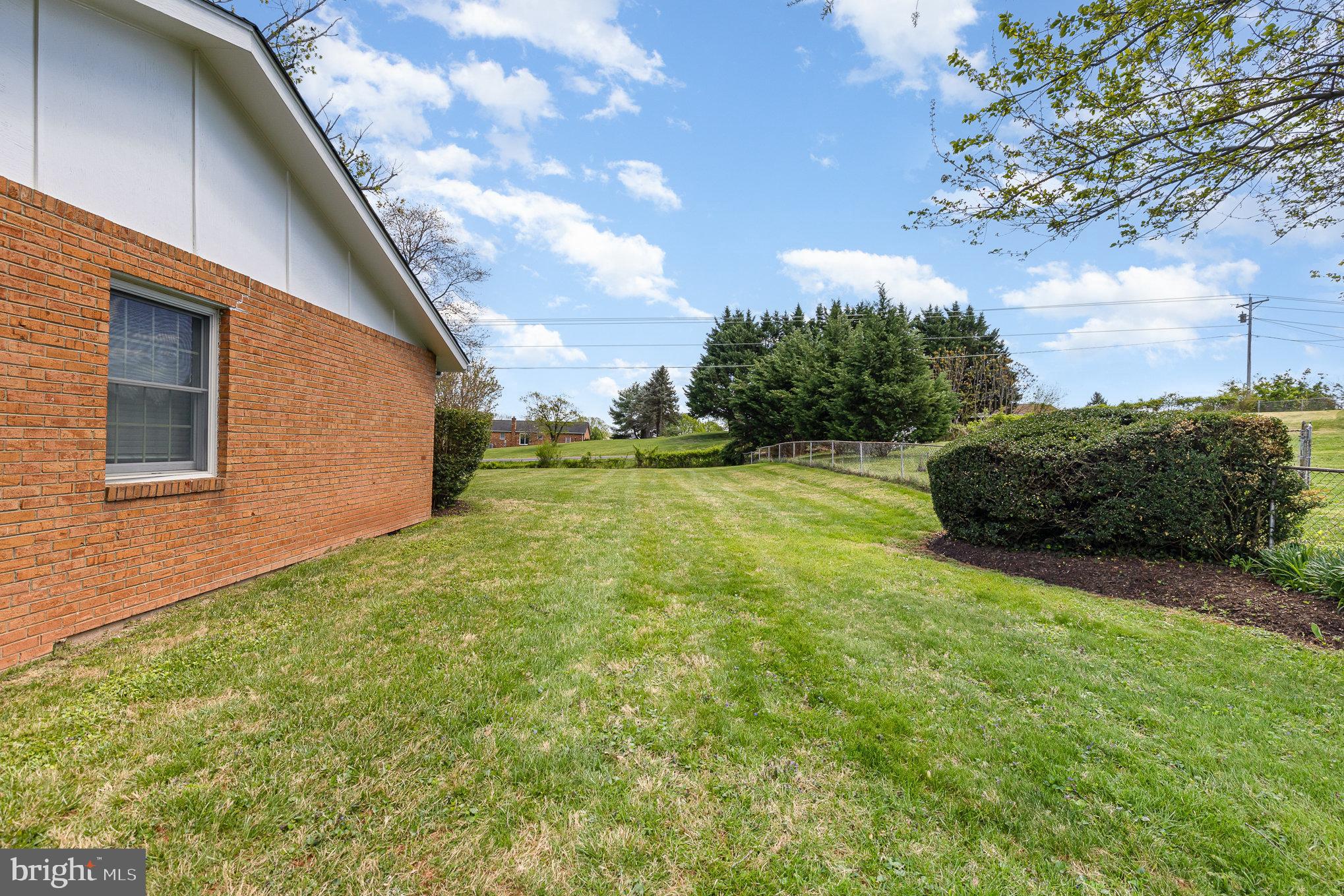 FAIRVIEW ACRES - Residential