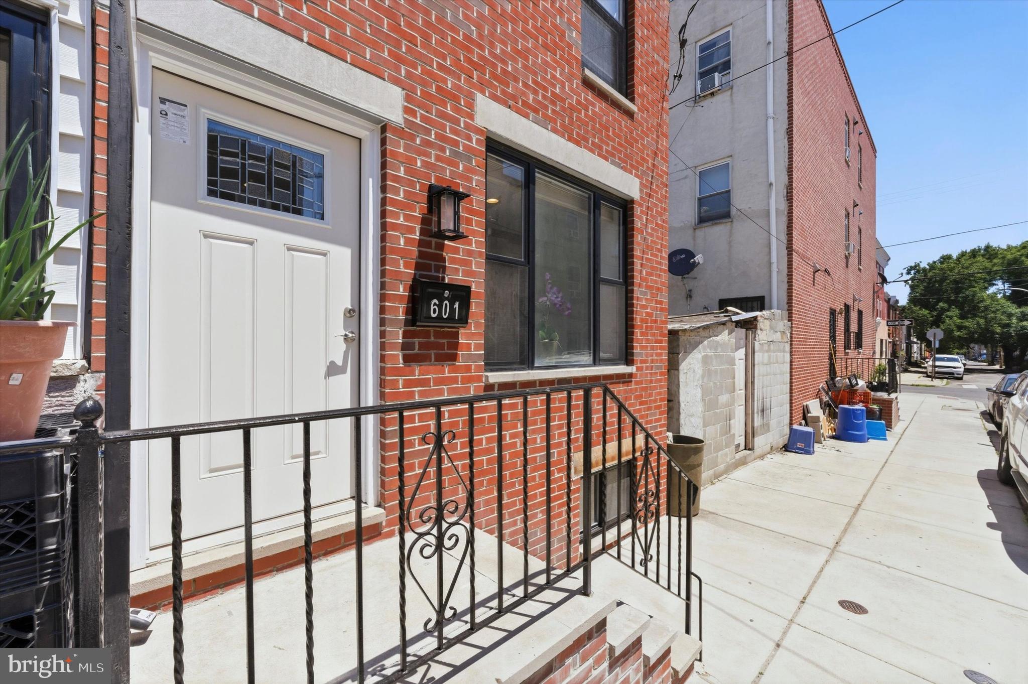 DICKINSON NARROWS - Residential