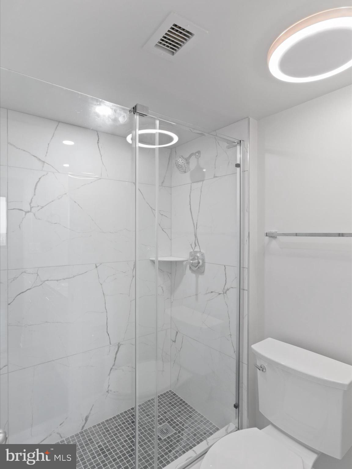 SKYLINE SQUARE CONDO - Residential Lease