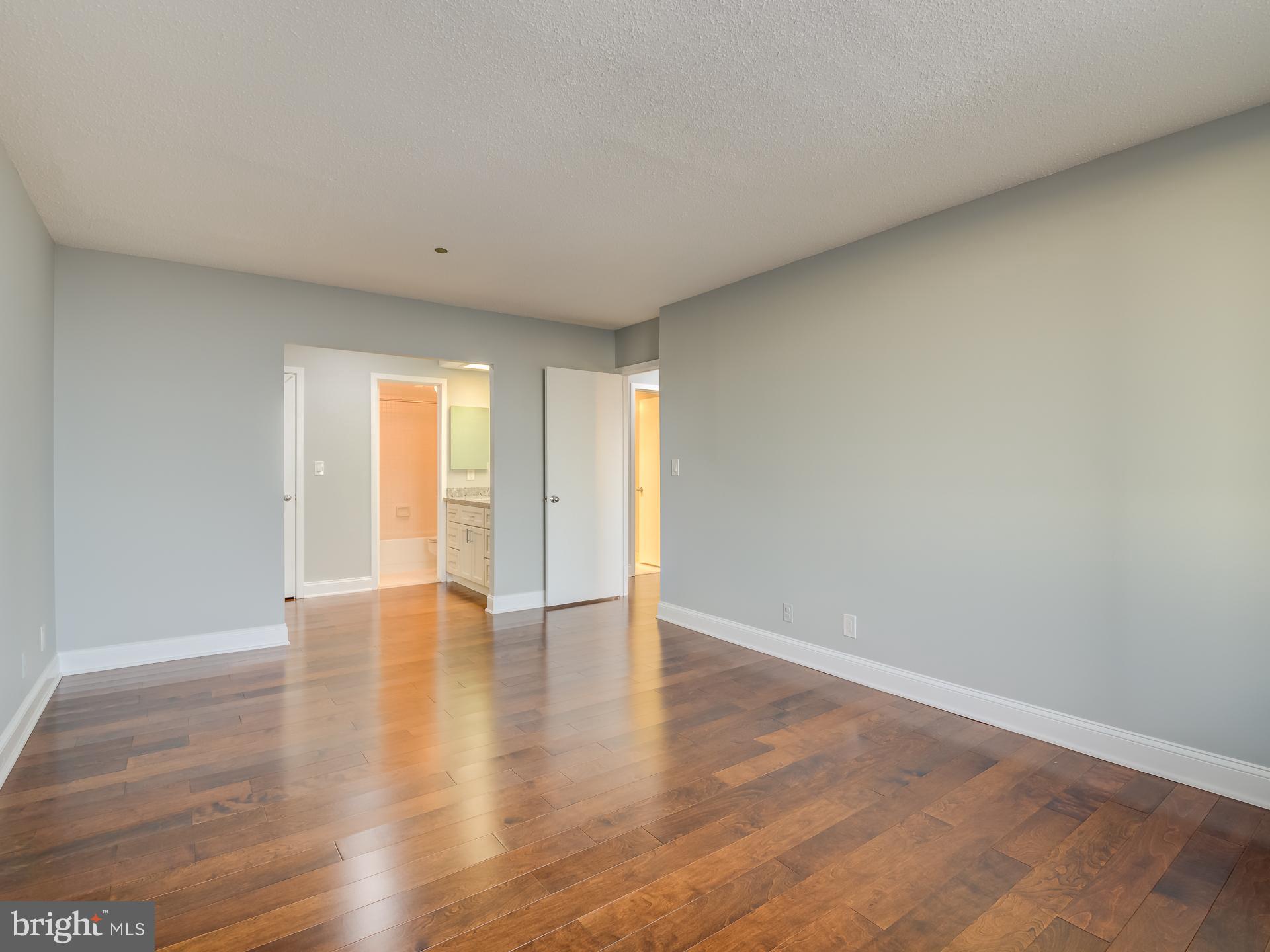 SKYLINE SQUARE CONDO - Residential Lease
