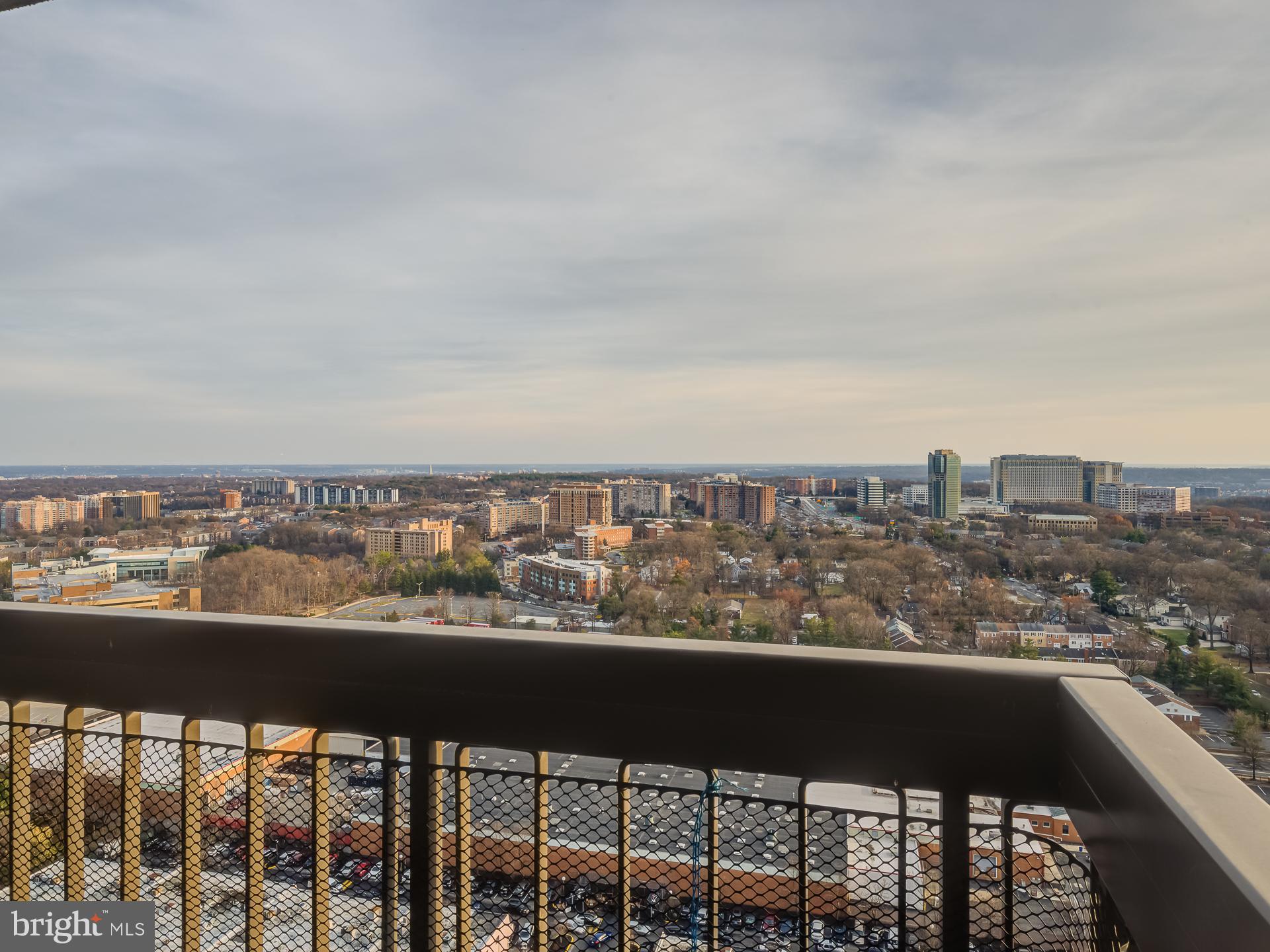 SKYLINE SQUARE CONDO - Residential Lease