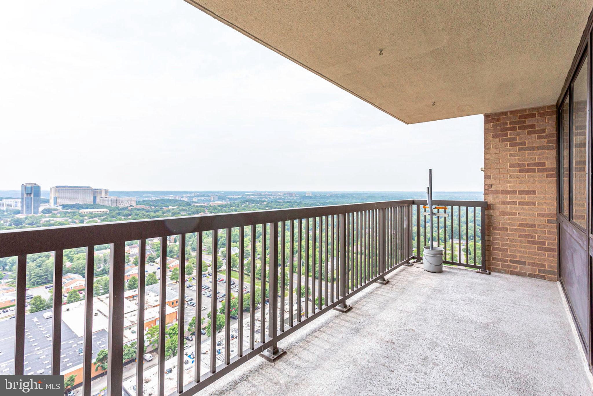 SKYLINE SQUARE CONDO - Residential Lease
