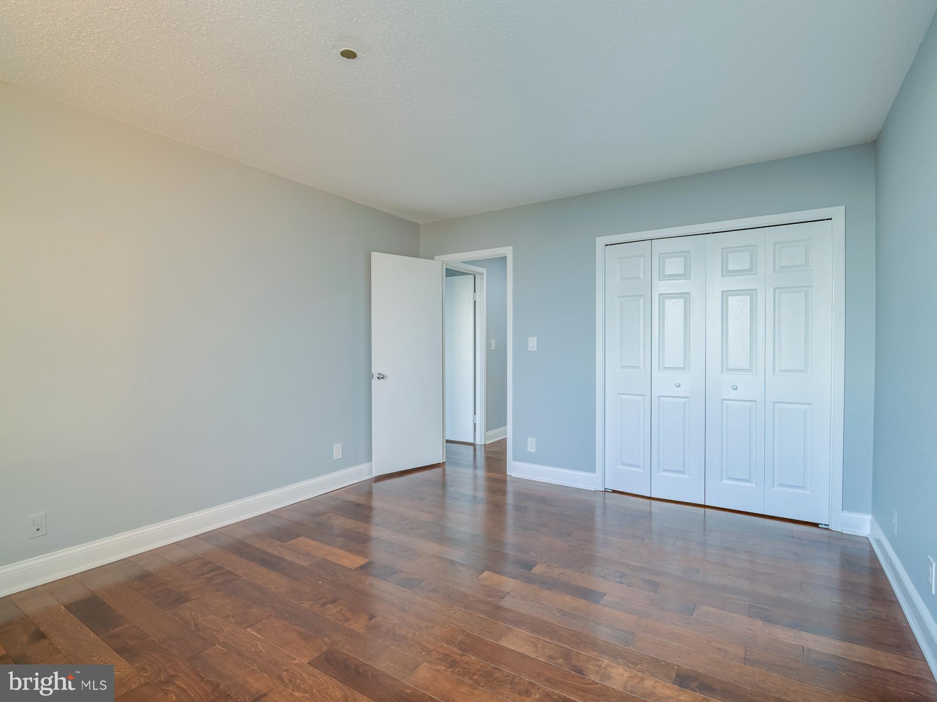 SKYLINE SQUARE CONDO - Residential Lease