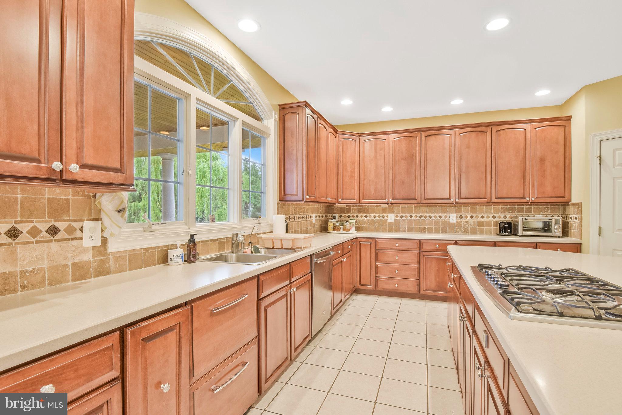 BELMONT COUNTRY CLUB - Residential