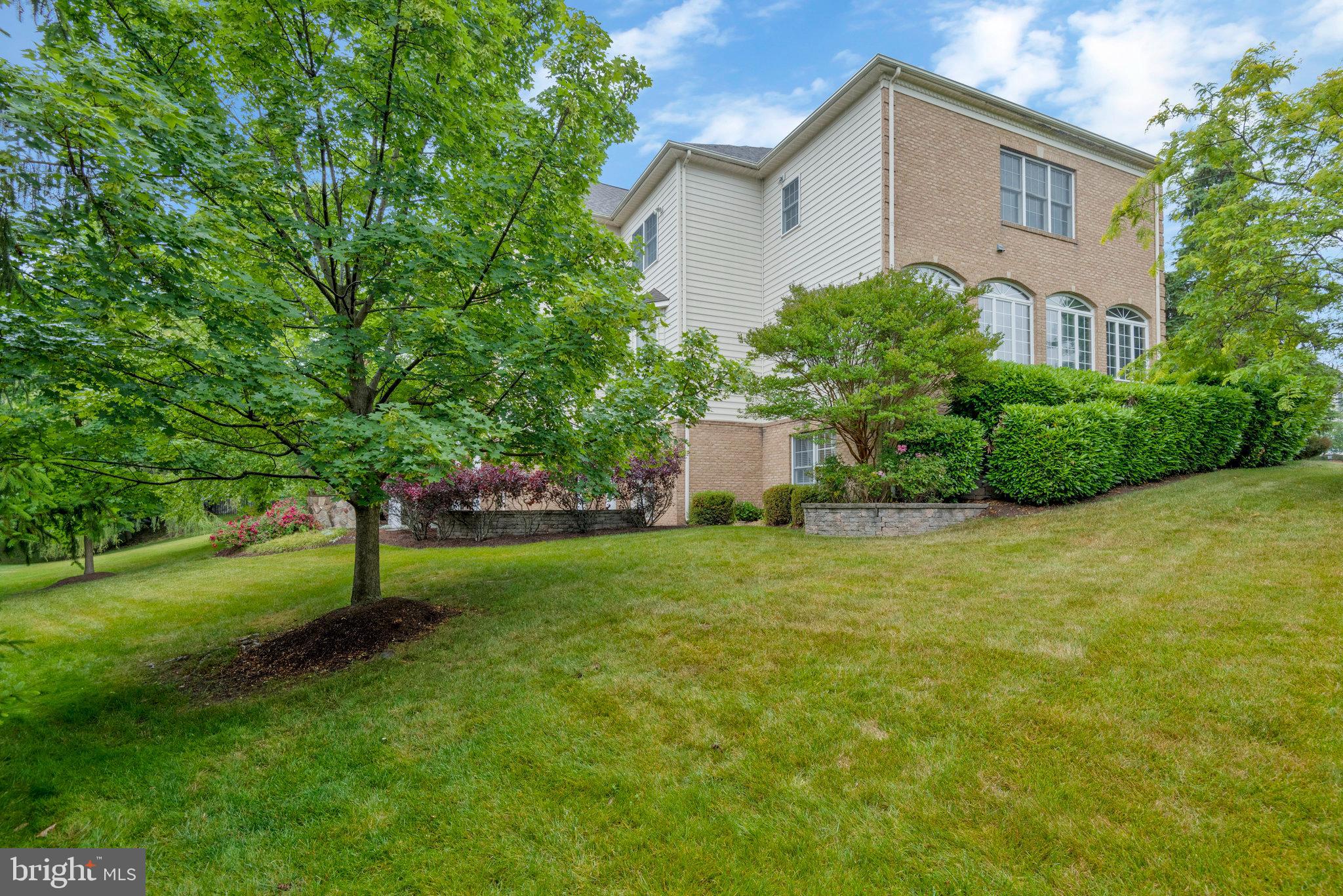 BELMONT COUNTRY CLUB - Residential
