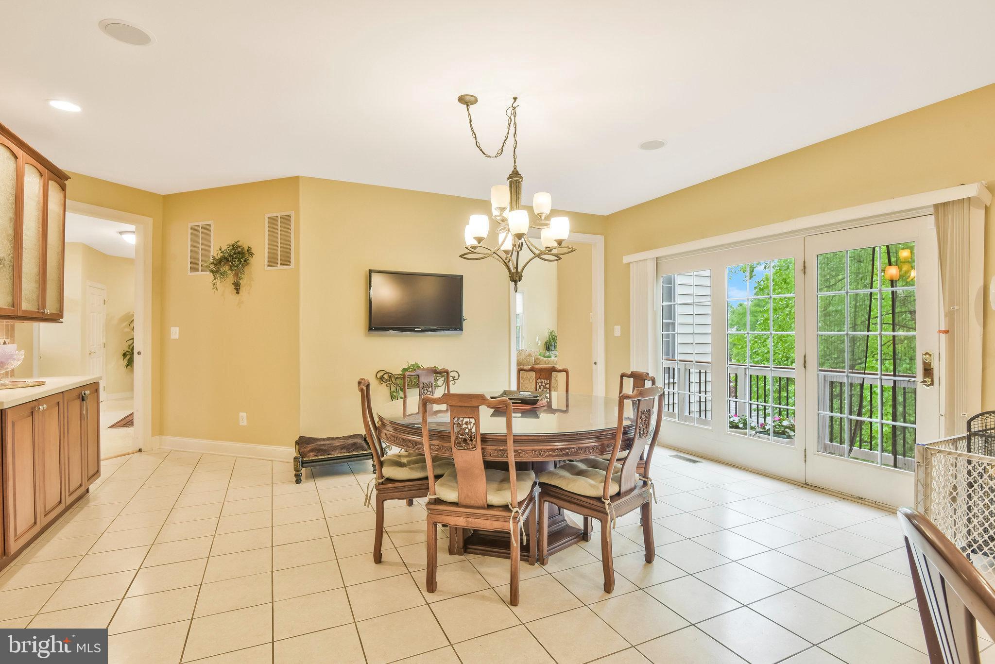 BELMONT COUNTRY CLUB - Residential
