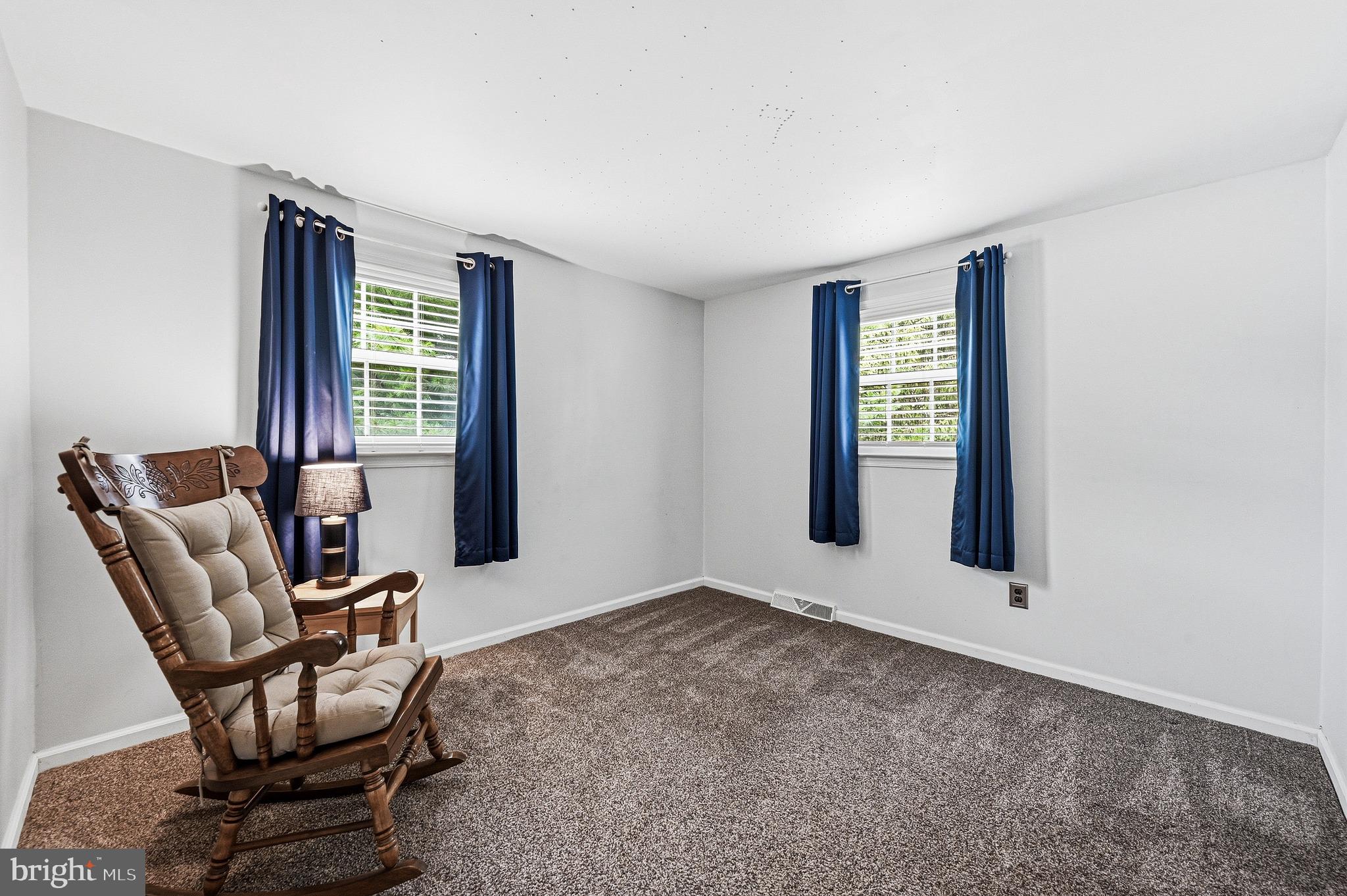 MEETINGHOUSE VIL - Residential
