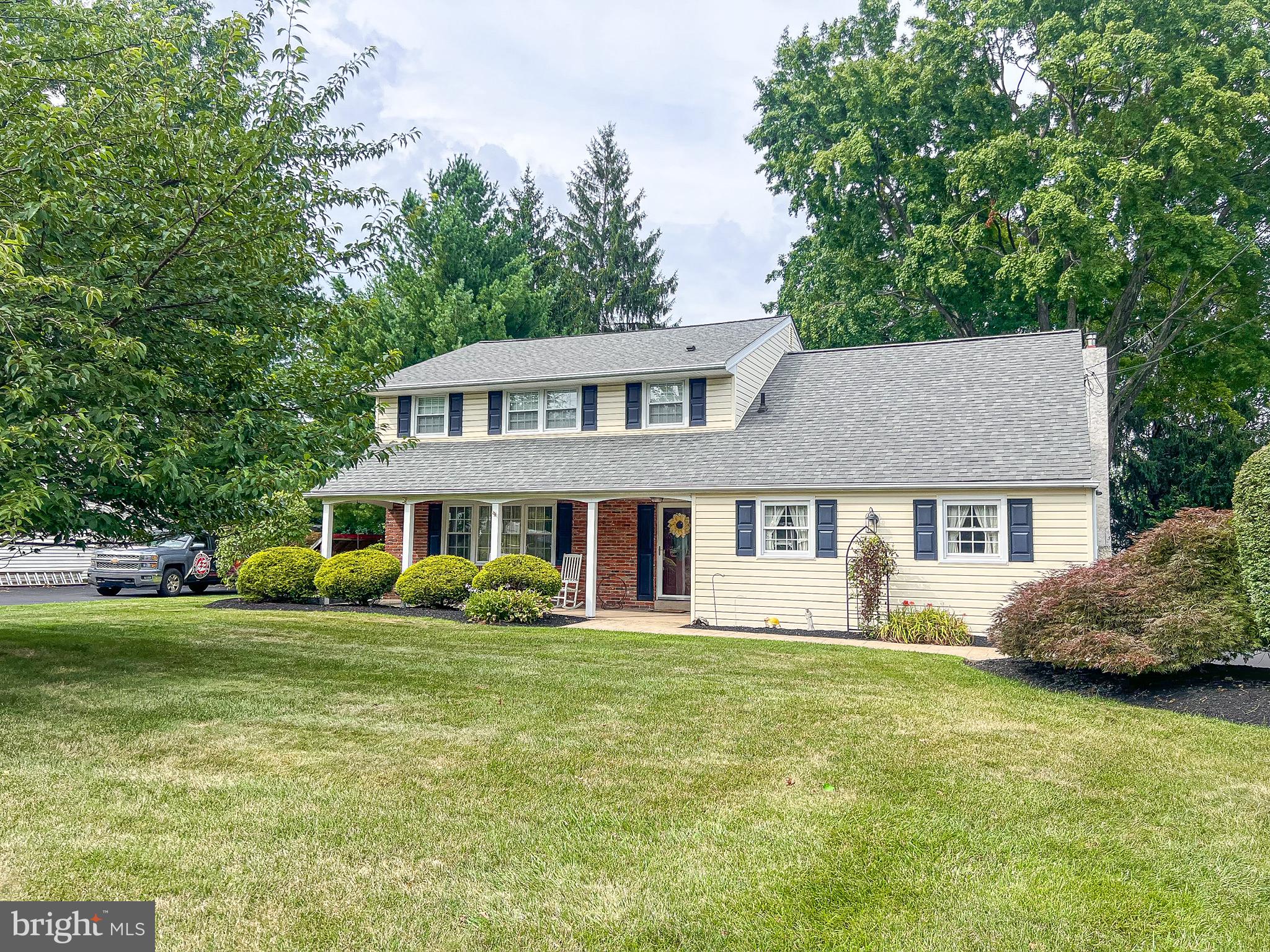 MEETINGHOUSE VIL - Residential