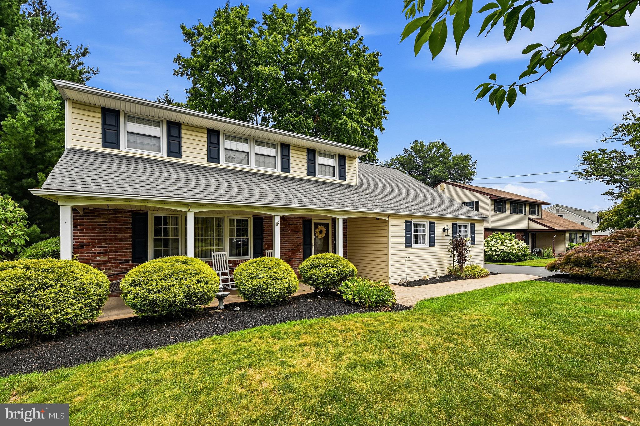 MEETINGHOUSE VIL - Residential