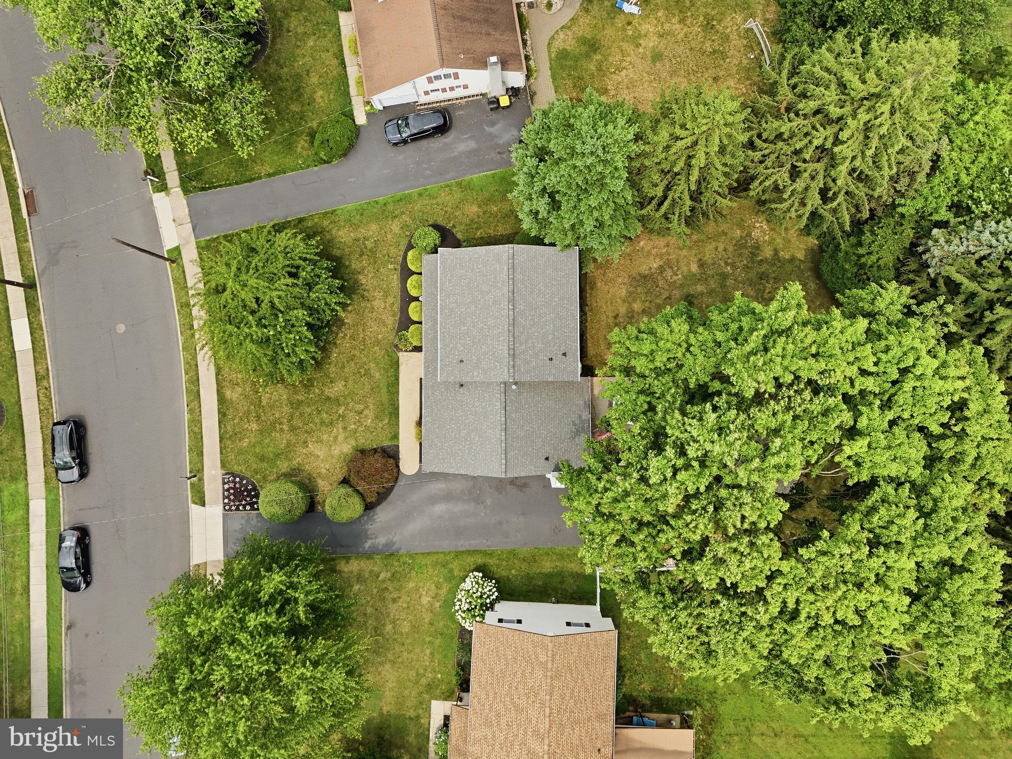 MEETINGHOUSE VIL - Residential