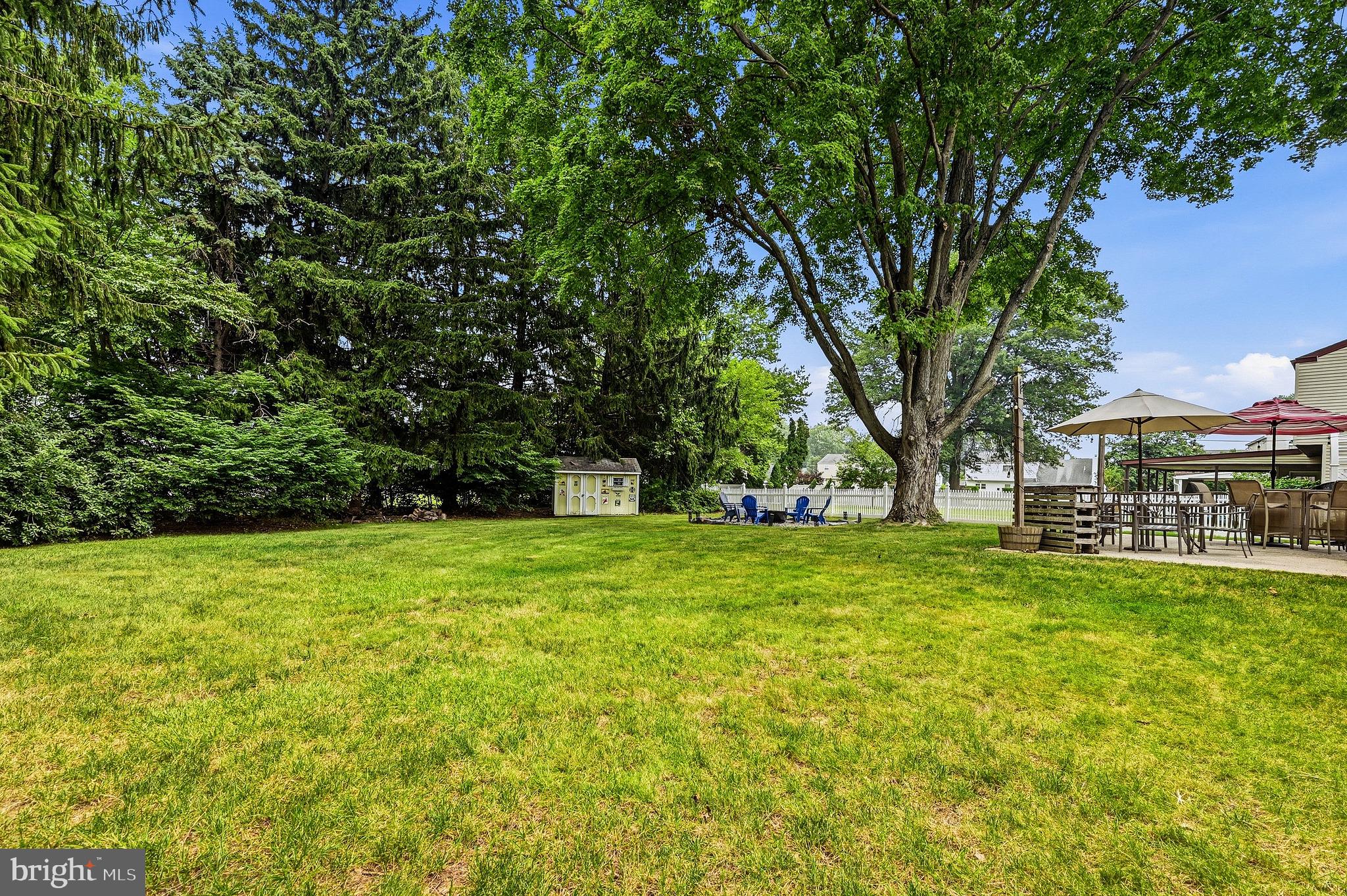 MEETINGHOUSE VIL - Residential