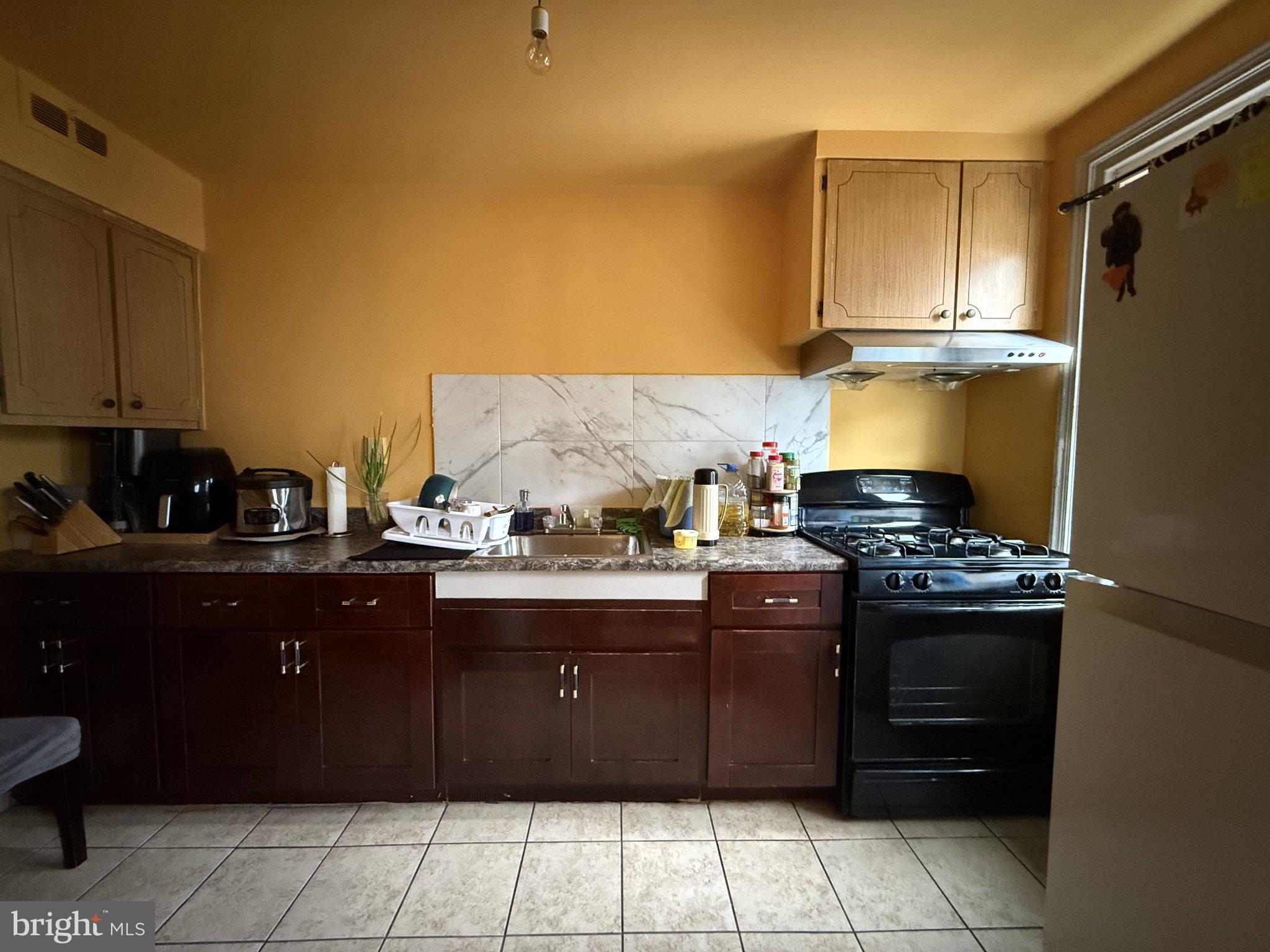 PHILADELPHIA - Residential
