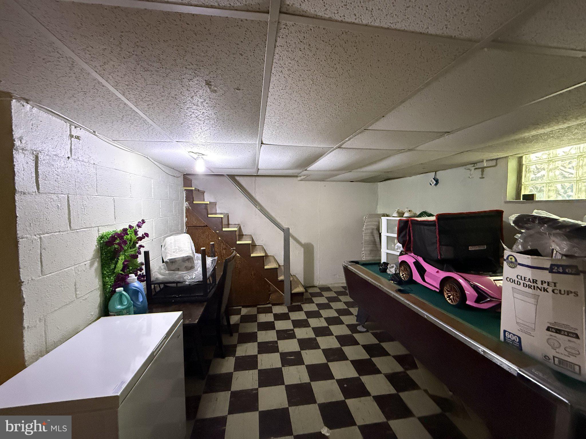 PHILADELPHIA - Residential