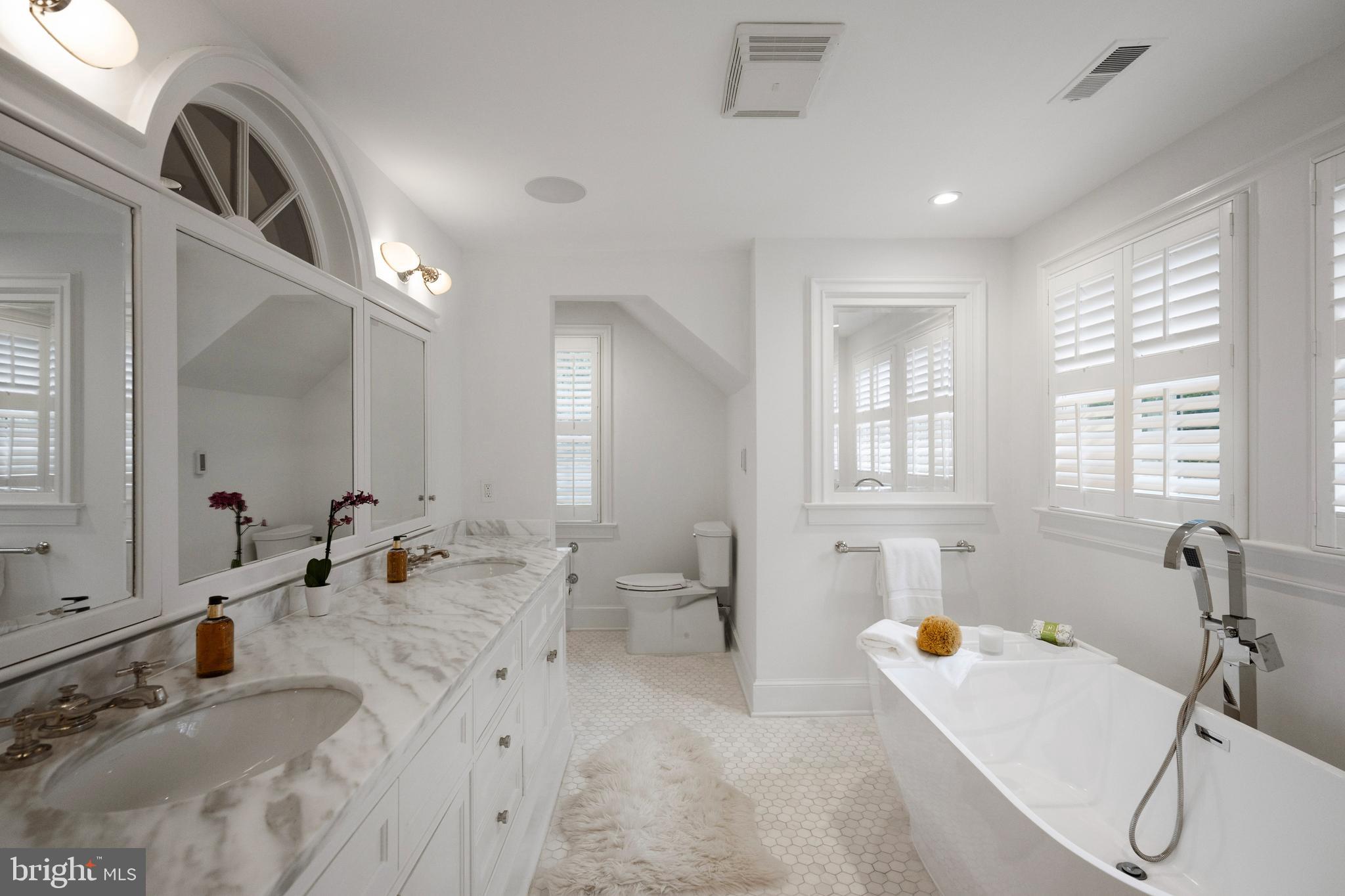 WESLEY HEIGHTS - Residential