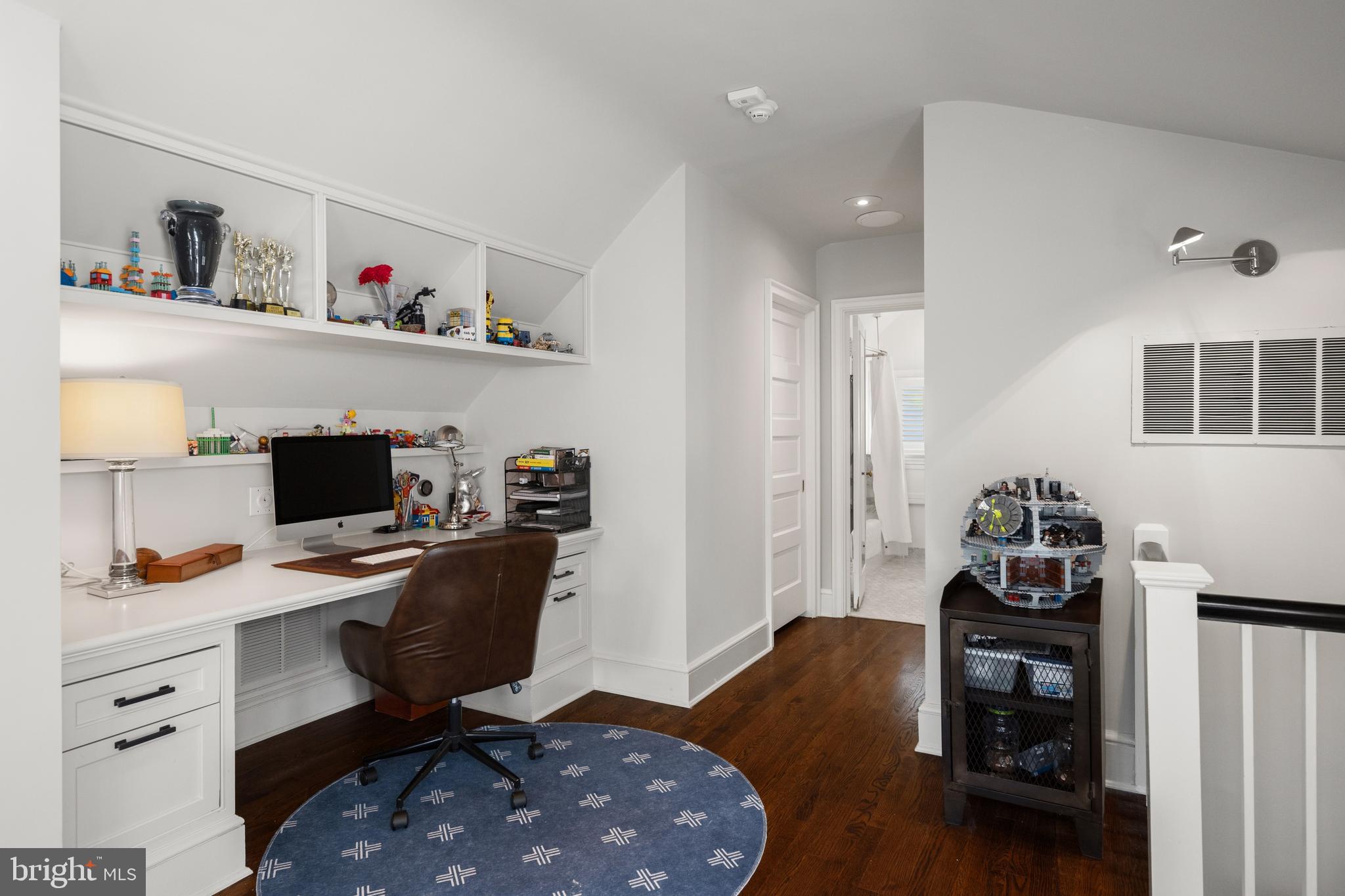 WESLEY HEIGHTS - Residential