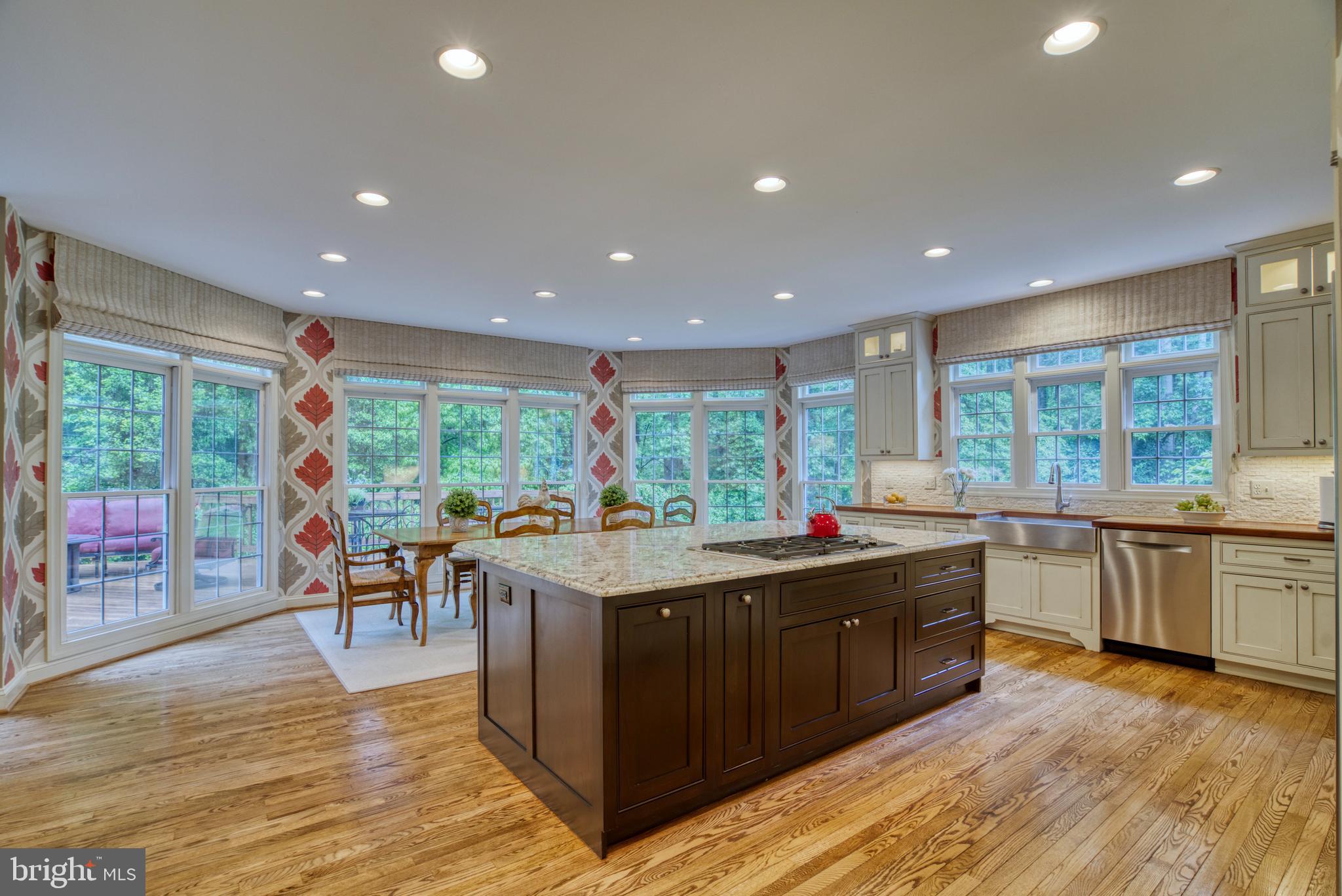 WOODLAND ESTATES - Residential