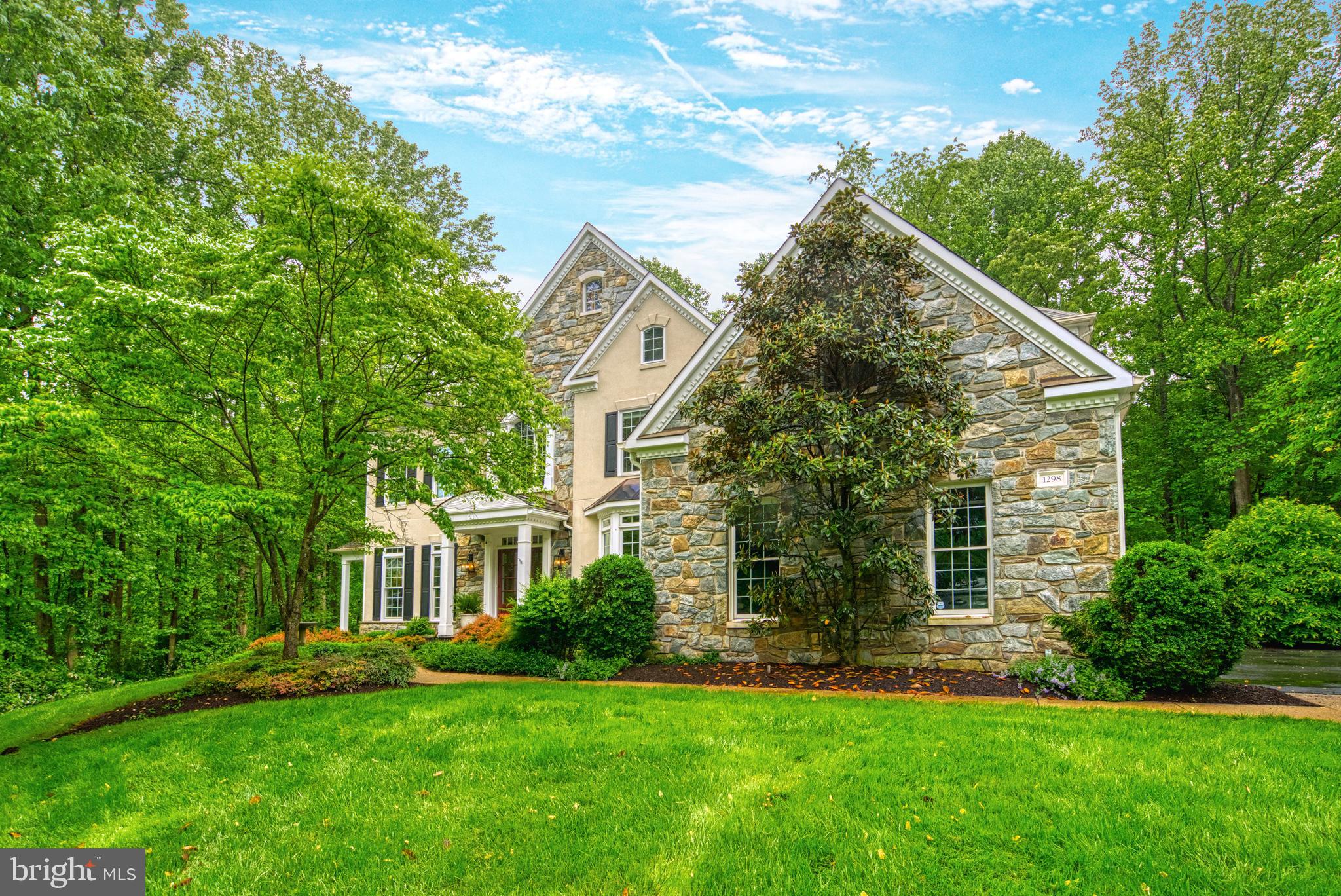 WOODLAND ESTATES - Residential
