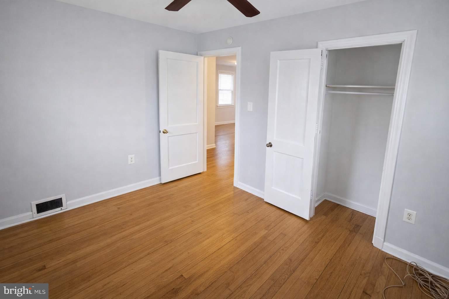 OAK SPRING - Residential Lease