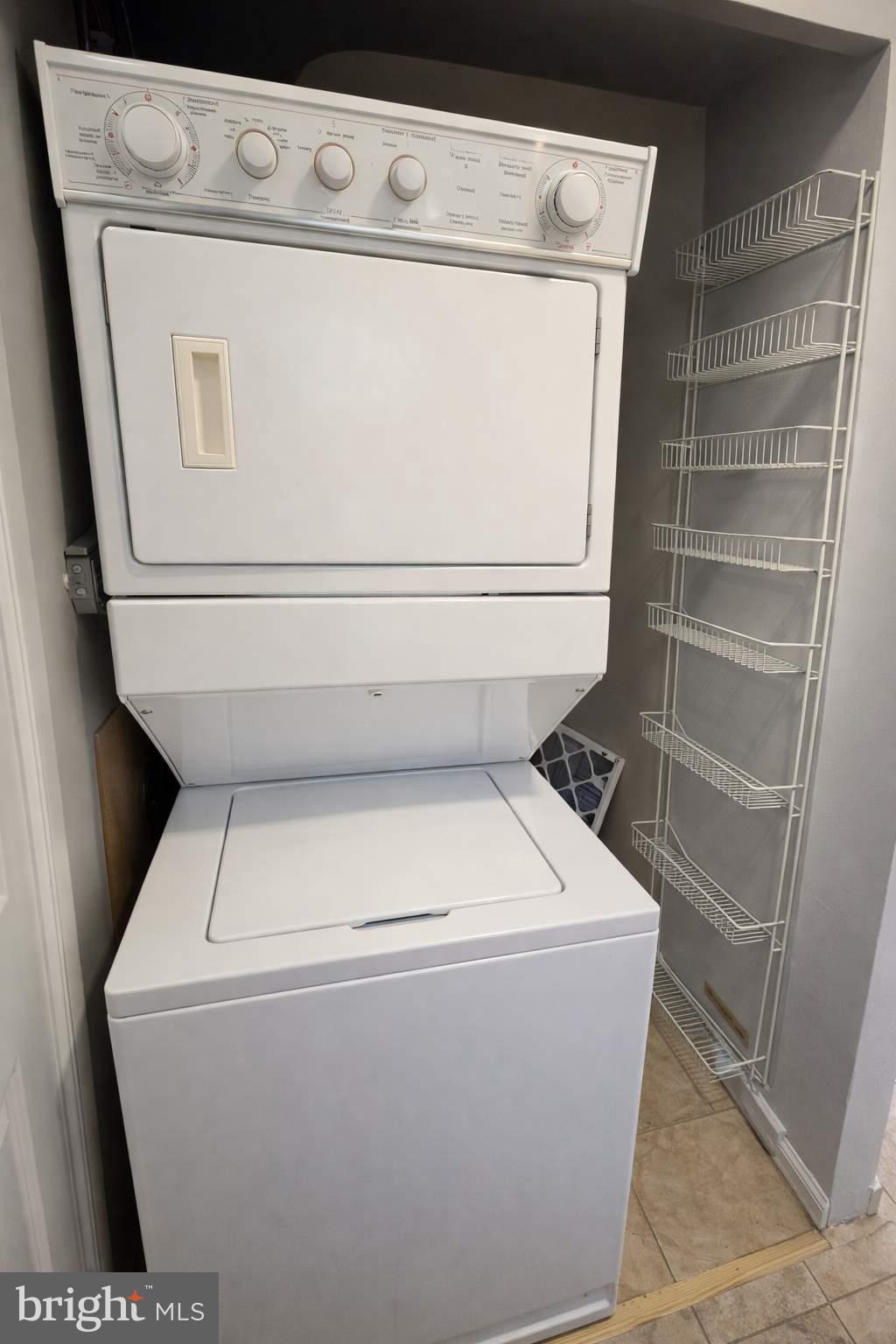 OAK SPRING - Residential Lease